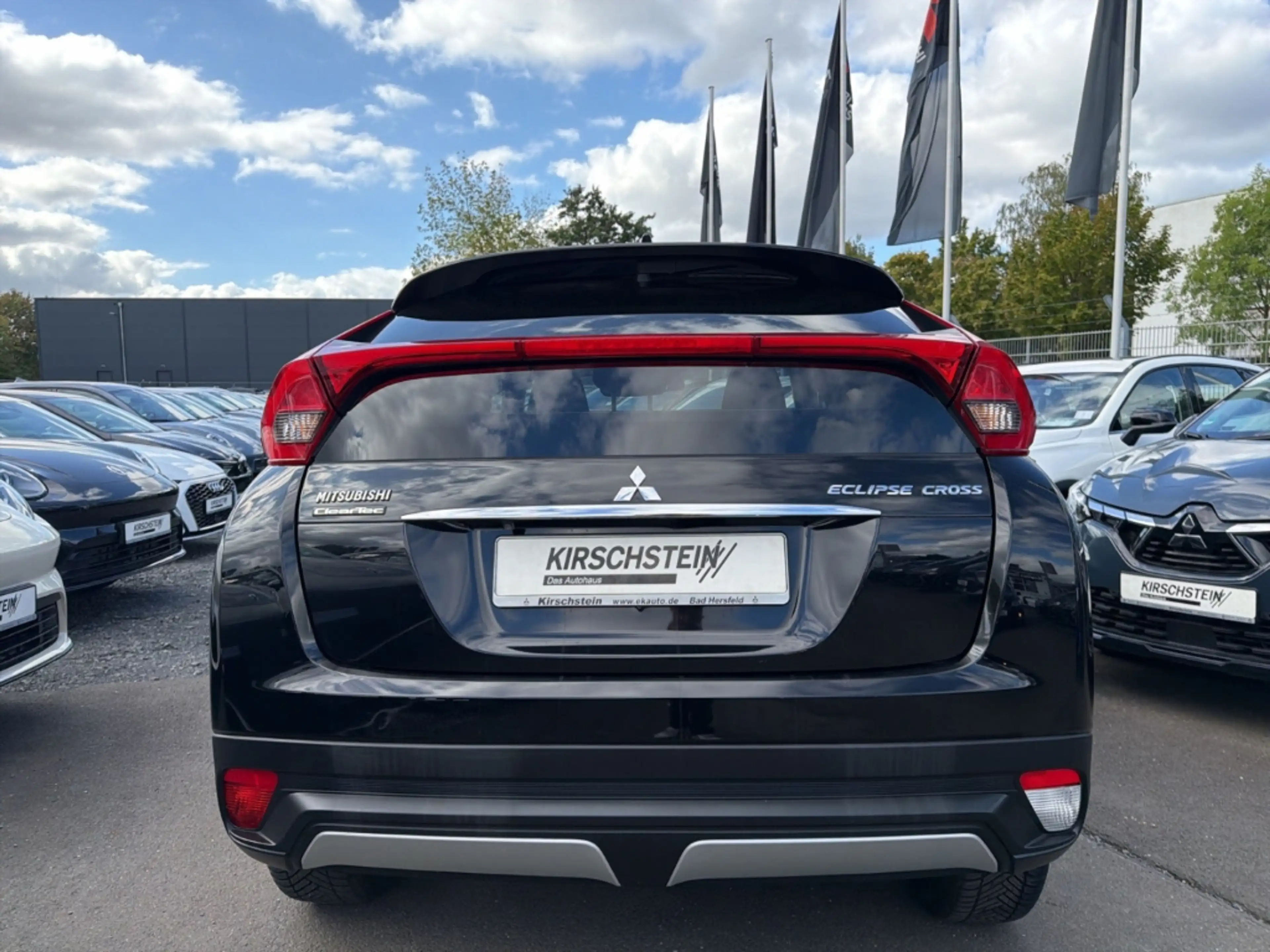 Mitsubishi Eclipse Cross Diamant Edition+ 2WD 1,5 MT App-Navi Kamera — photo 27