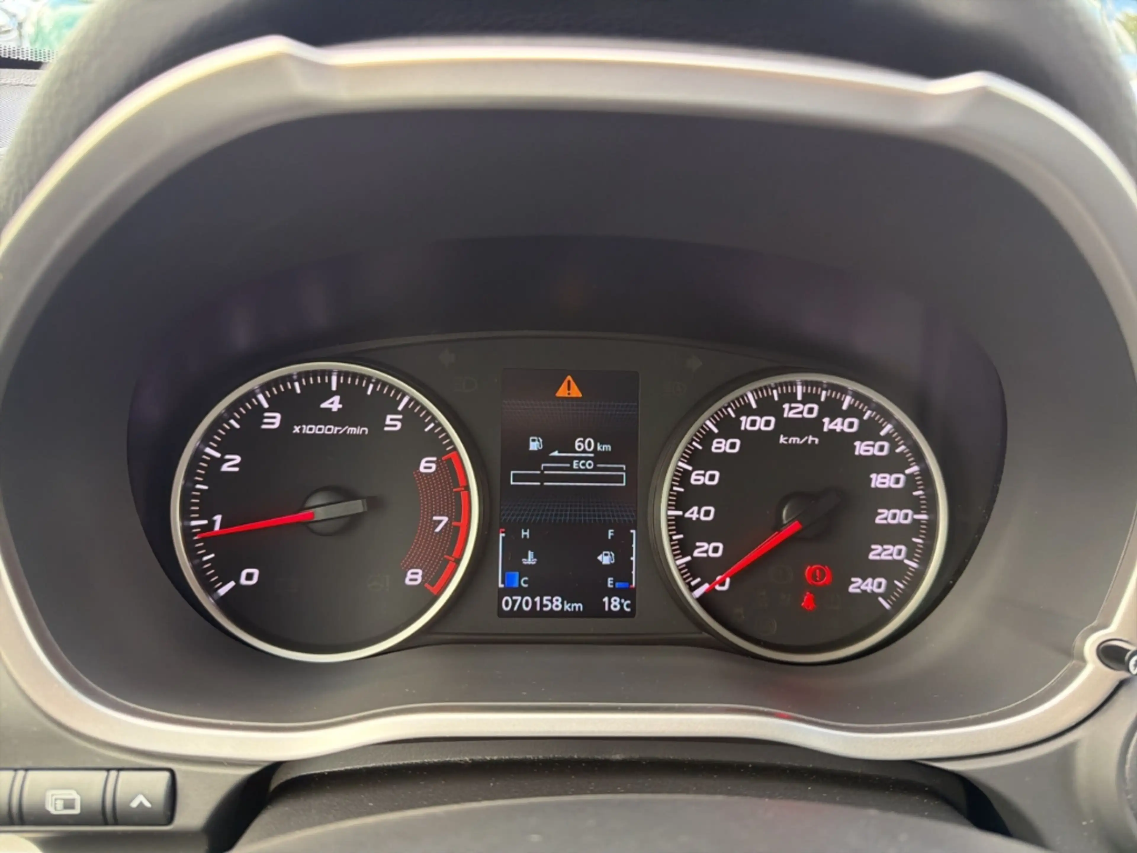 Mitsubishi Eclipse Cross Diamant Edition+ 2WD 1,5 MT App-Navi Kamera — photo 13