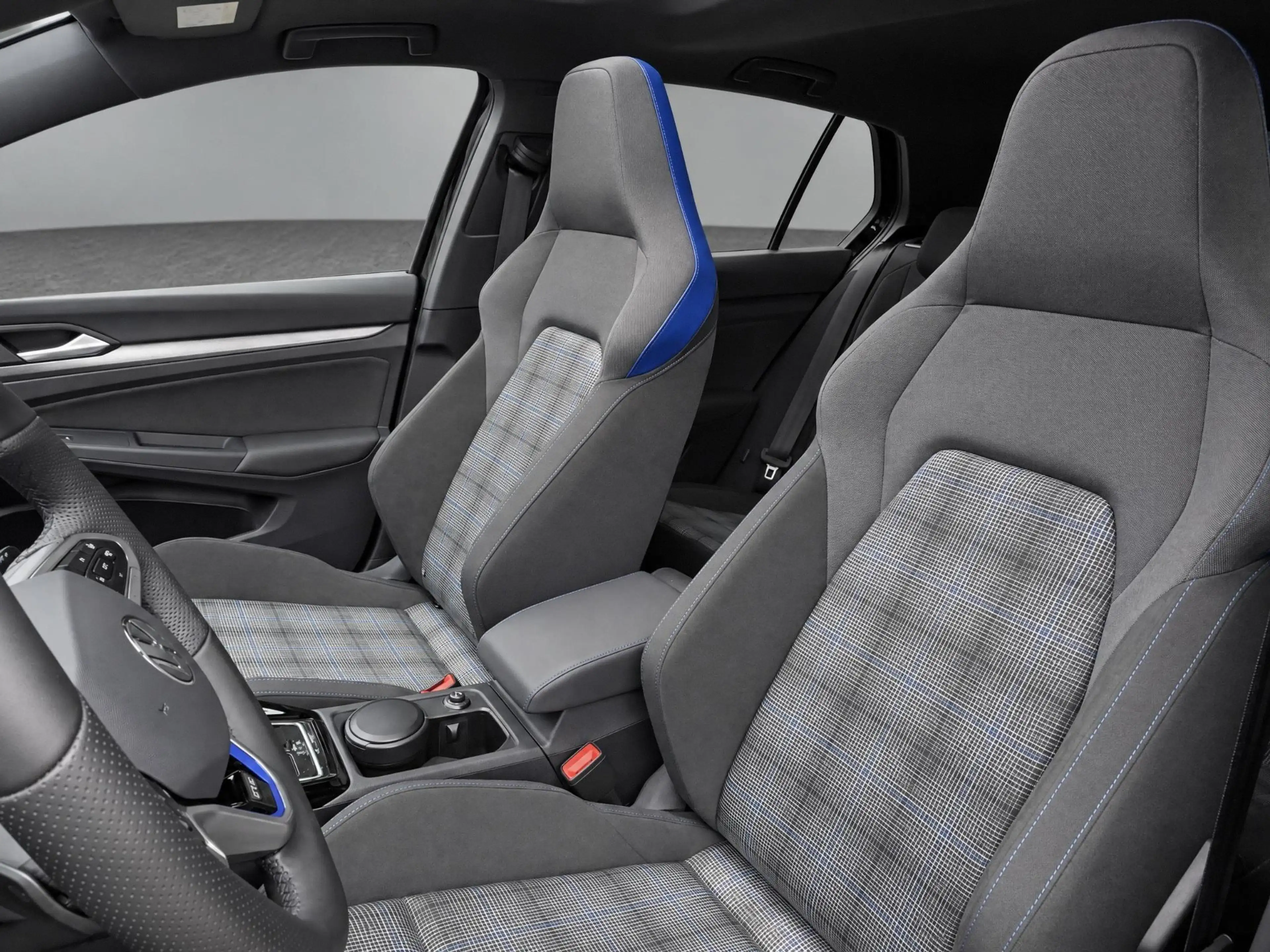Volkswagen Golf GTE 1.5 272pk DSG eHybrid · Panoramadak · Camera · Ala — photo 12