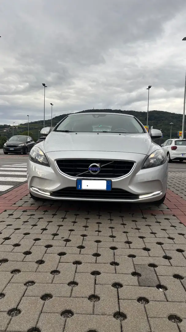 Volvo V40 1.6 d2 Kinetic - 1