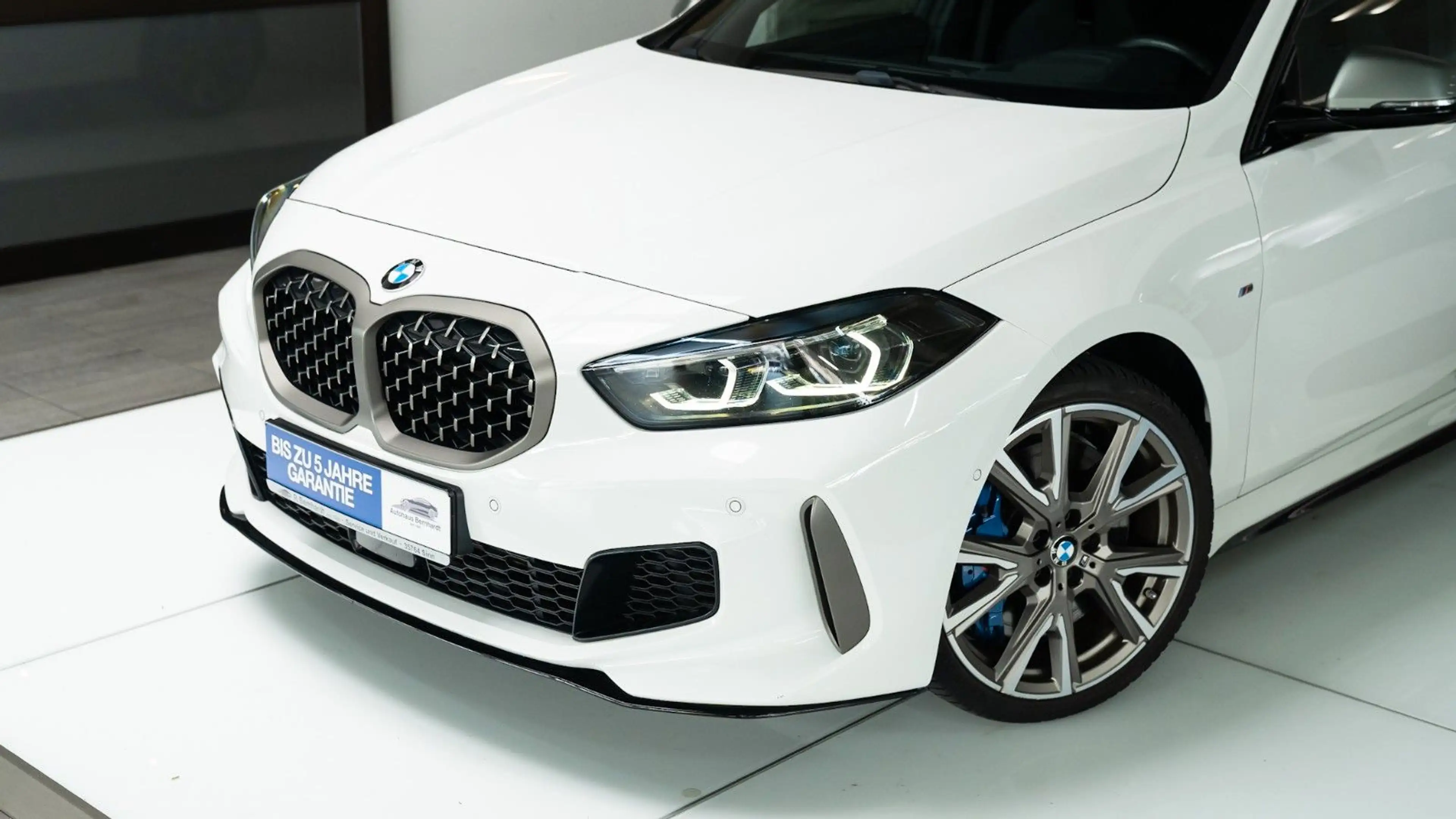 BMW 135 i  xDrive Harm&Kard PanoDach MSitz HeadUp — photo 3