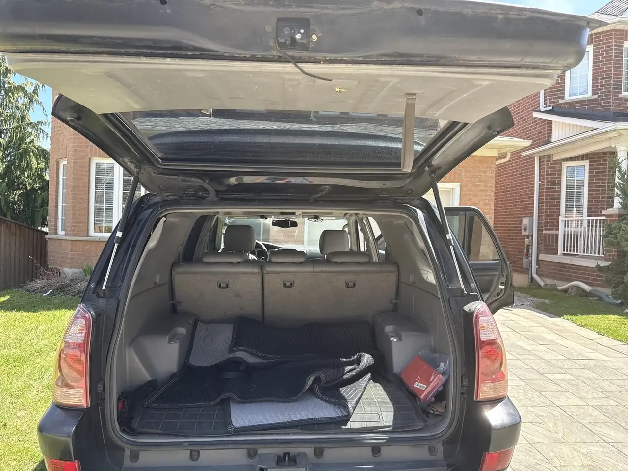 Toyota 4-Runner снимка Toyota 4-Runner