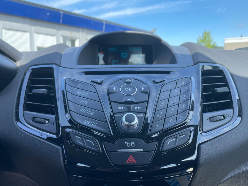 Ford Fiesta Titanium/Tüv/Garantie/1-Hand — photo 15