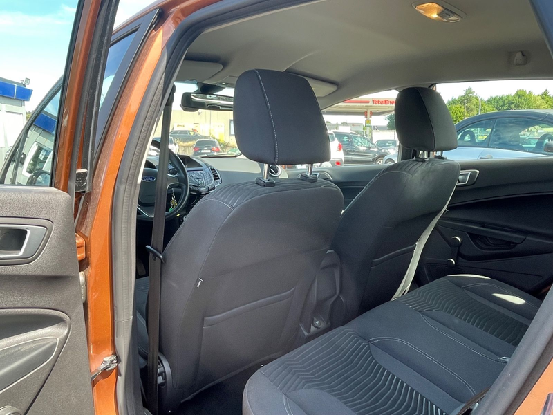 Ford Fiesta Titanium/Tüv/Garantie/1-Hand — photo 8