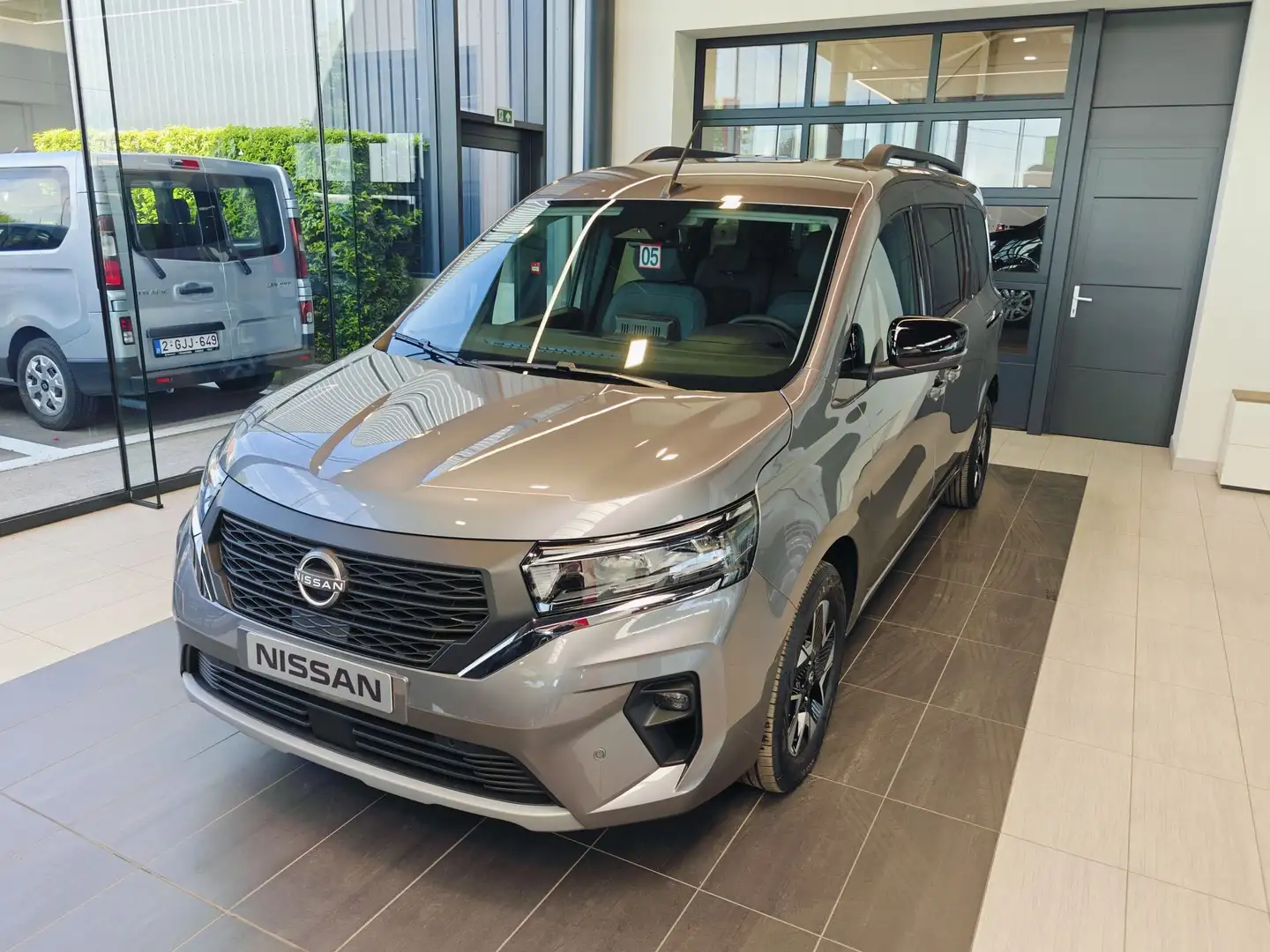 Nissan Townstar DIG-T 130 Tekna L2H1 / Evalia 7 zitplaatsen - 1