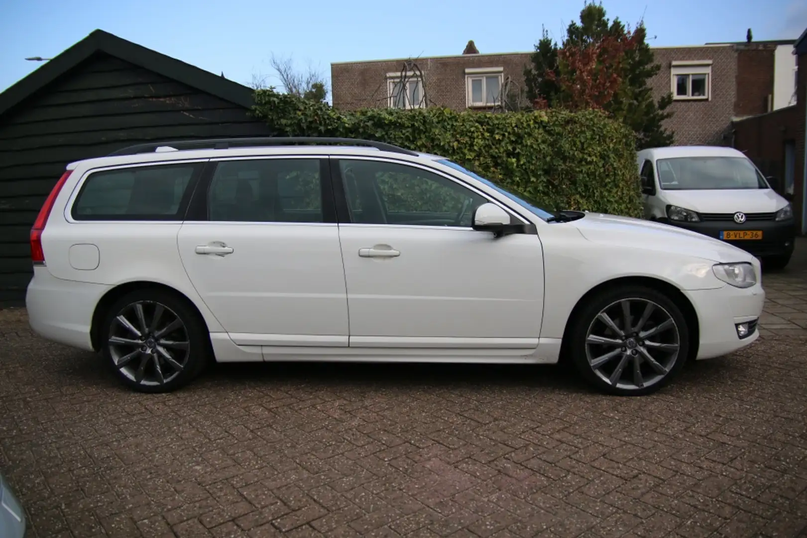 Volvo V70 2.0 T5 Dynamic Ed. | ACC | Leder | Stuurverwarming Blanco - 2