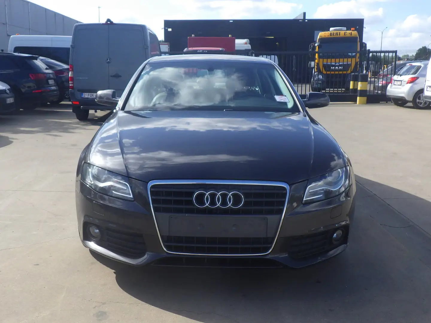 Audi A4 (Stock ID 47861) Černá - 2