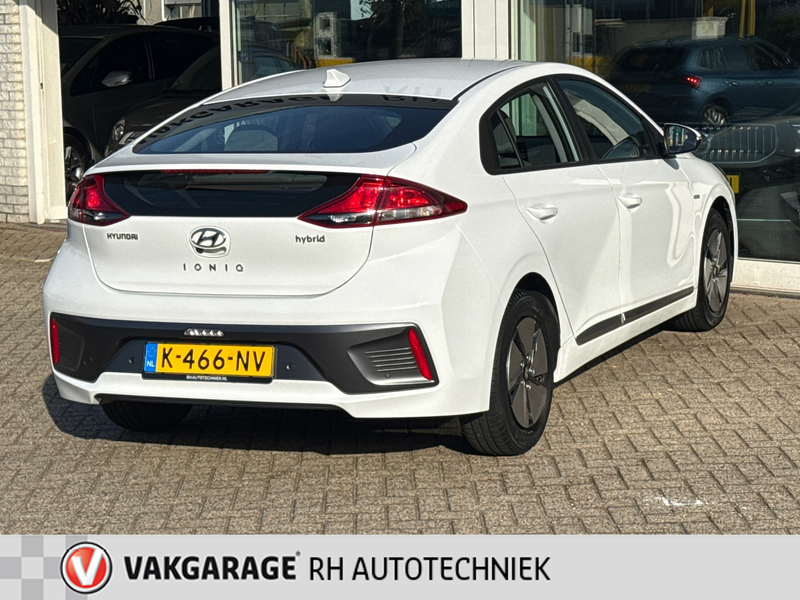 Hyundai IONIQ 1.6 GDi i-Motion — photo 5