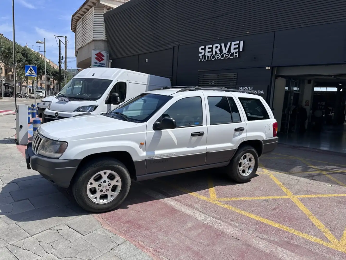 Jeep Grand Cherokee 3.1TD Laredo Blanc - 1
