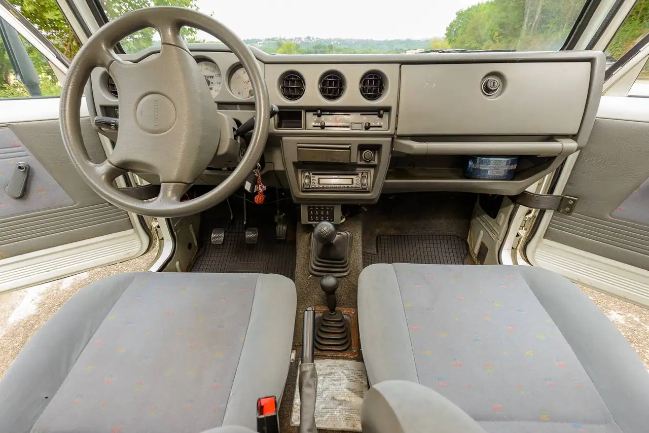Suzuki Samurai 1.9TD Techo Metálico Lujo, foto 9