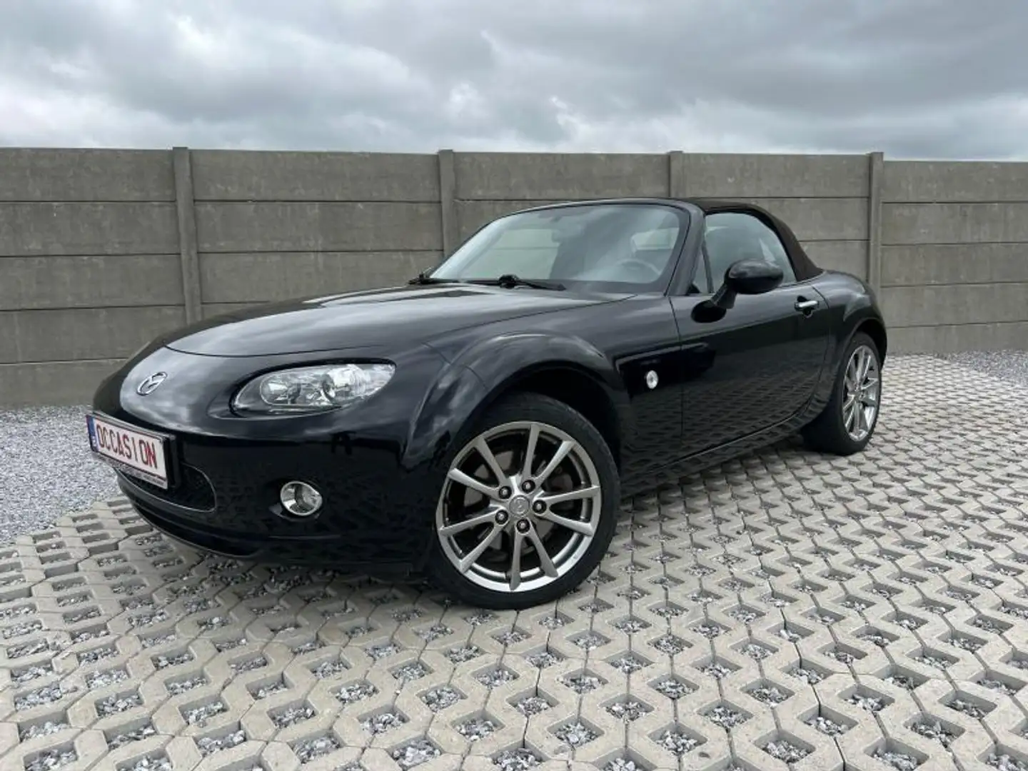 Mazda MX-5 Sport Noir - 1