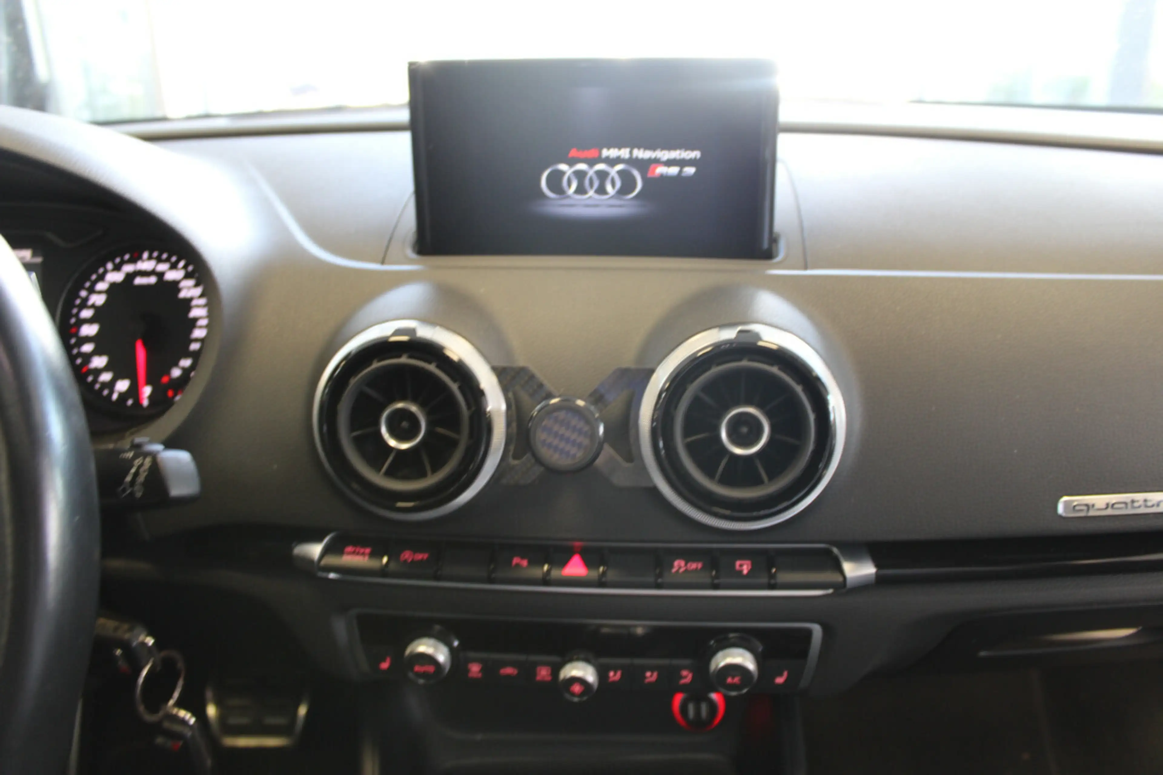 Audi RS3 2.5 TFSI quattro Schale - Panorama — photo 9