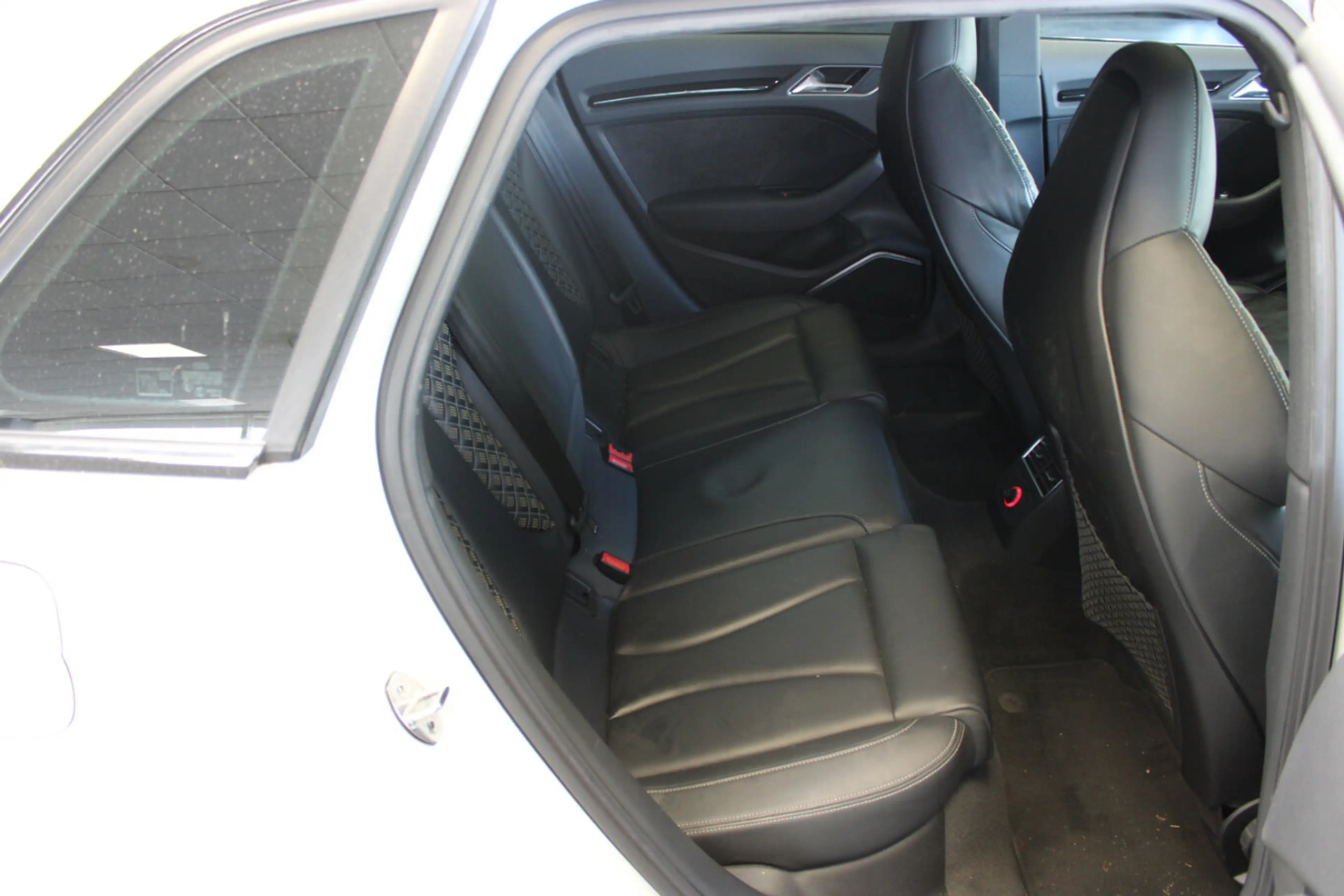 Audi RS3 2.5 TFSI quattro Schale - Panorama — photo 11