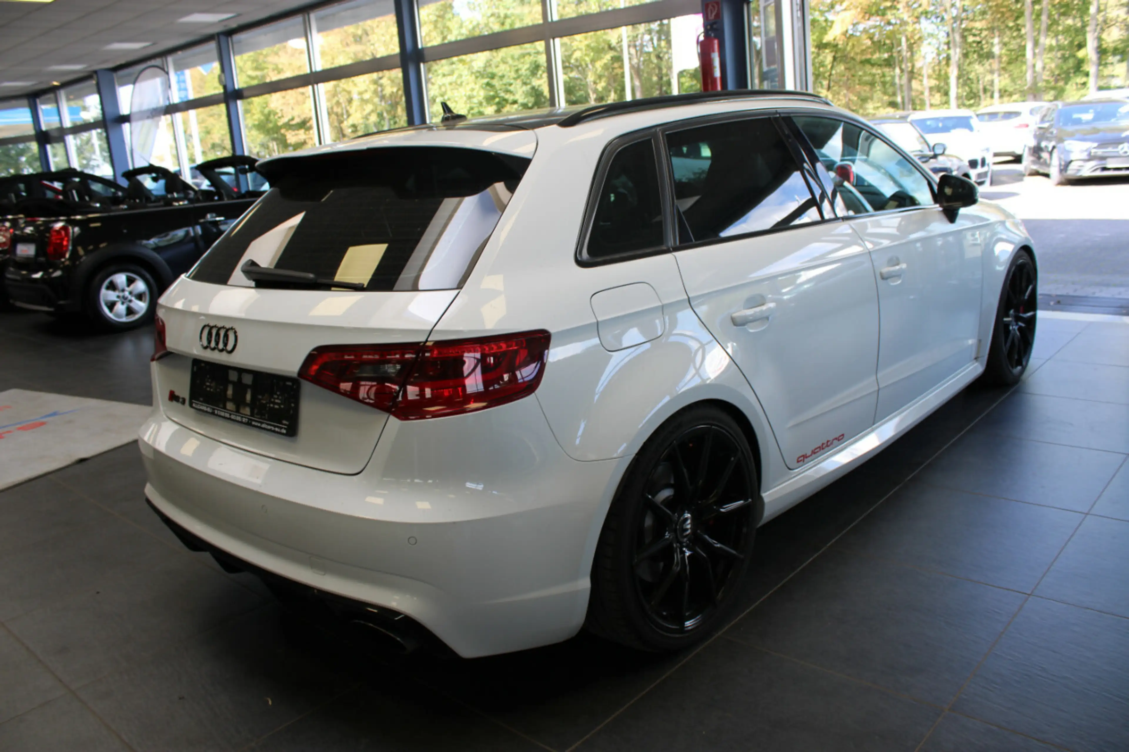 Audi RS3 2.5 TFSI quattro Schale - Panorama — photo 6
