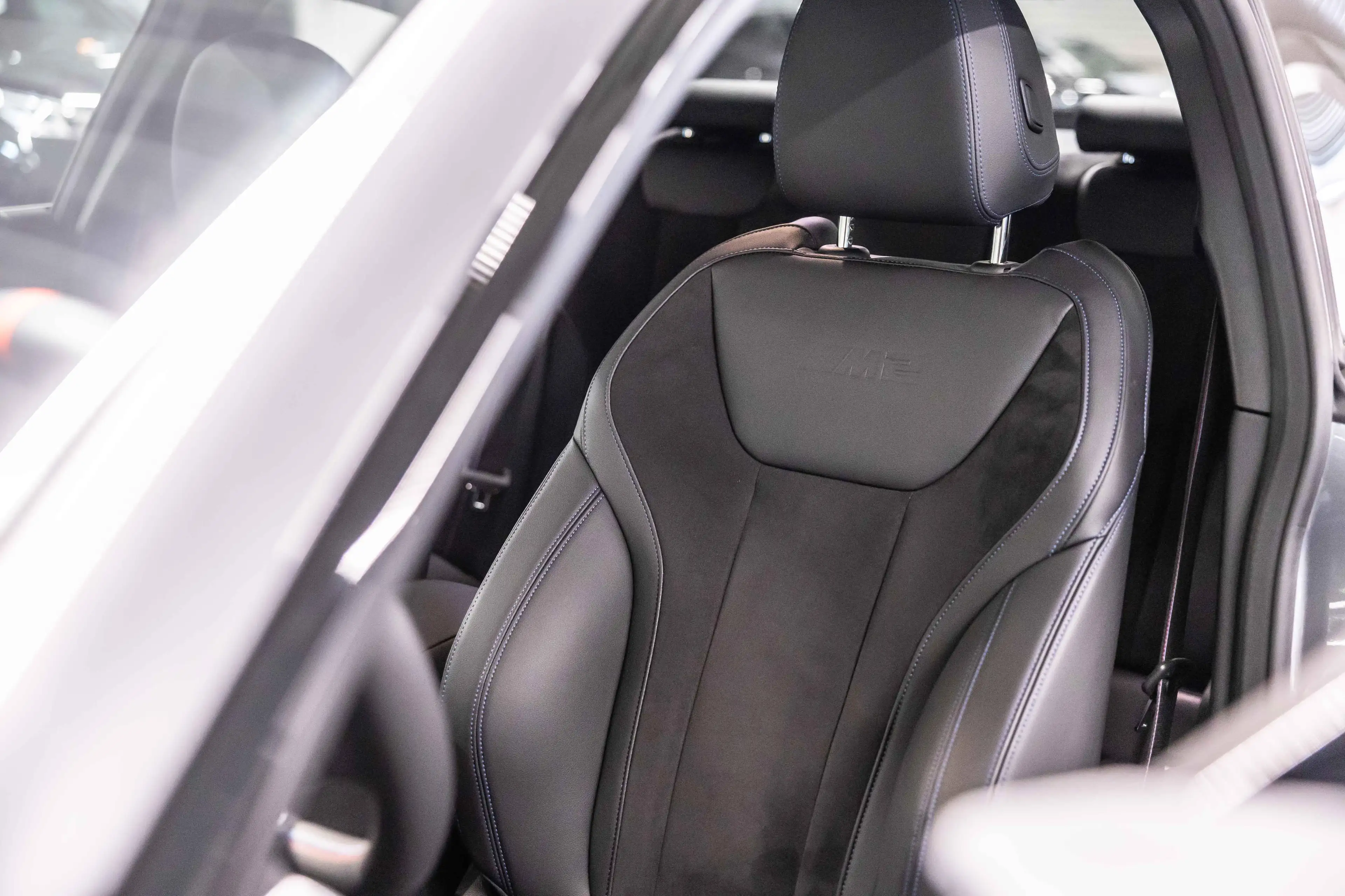 BMW M2 MANUAL — photo 14