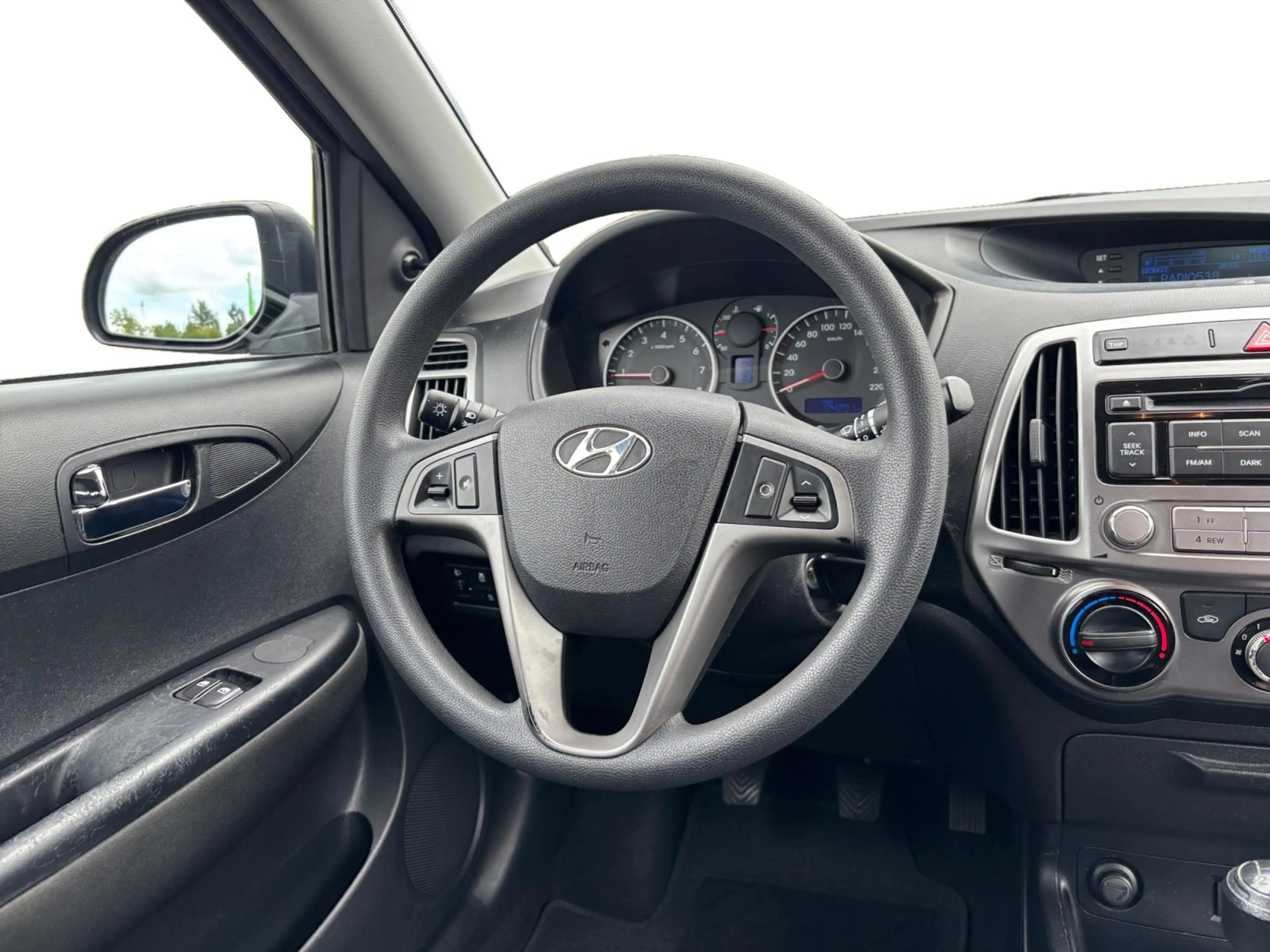 Hyundai i20 1.2i Business Edition ✅ Airco ✅ LM velgen ✅ Blueto — photo 15