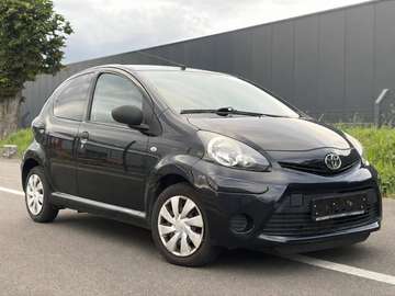 Toyota Aygo 1.0 facelift * Carnet entretien suivi * 0492/43.69.59
