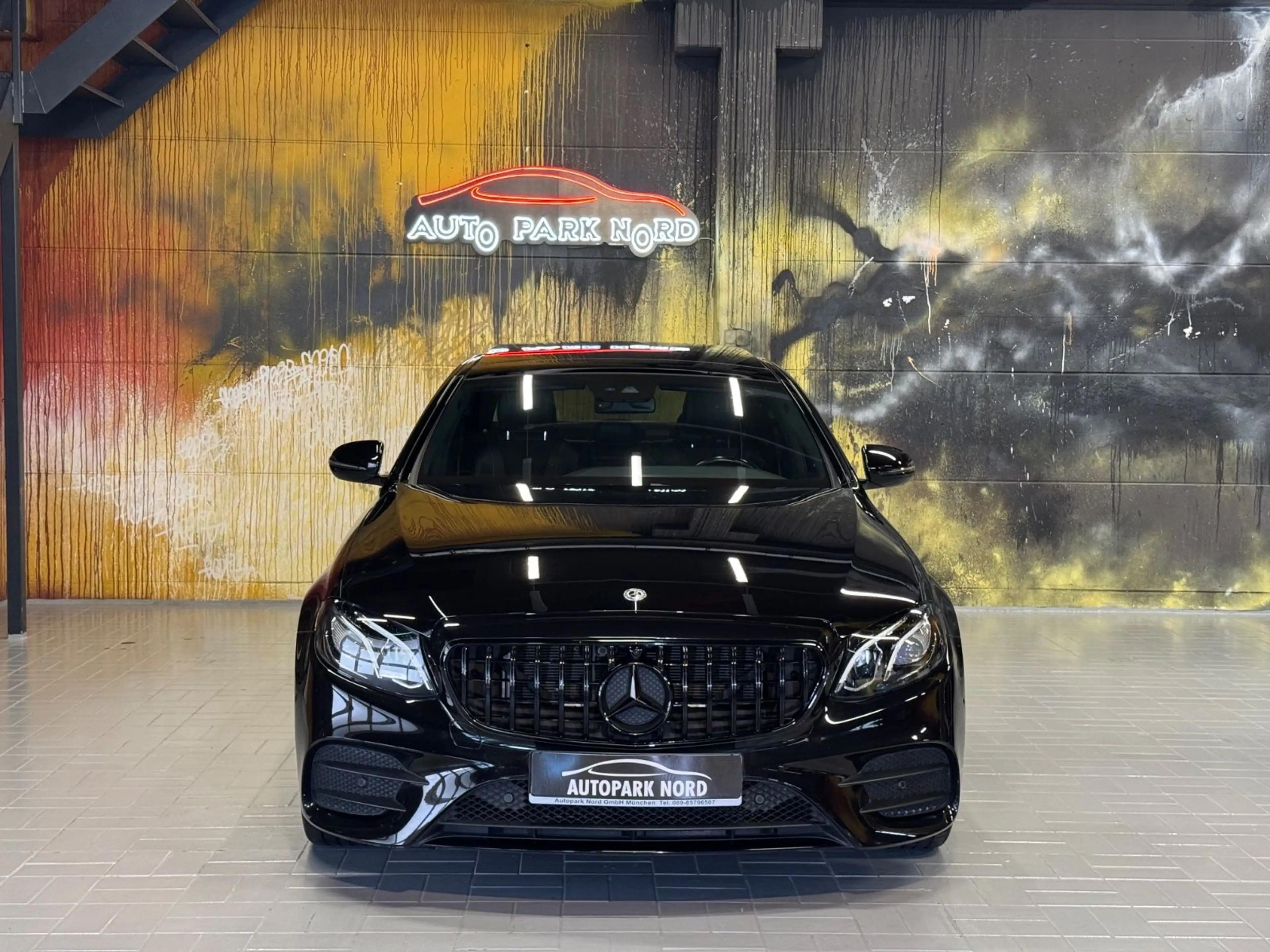 Mercedes-Benz E 400 4M AMG Line LED~WIDESCREEN~PANO~BURMESTER — photo 2