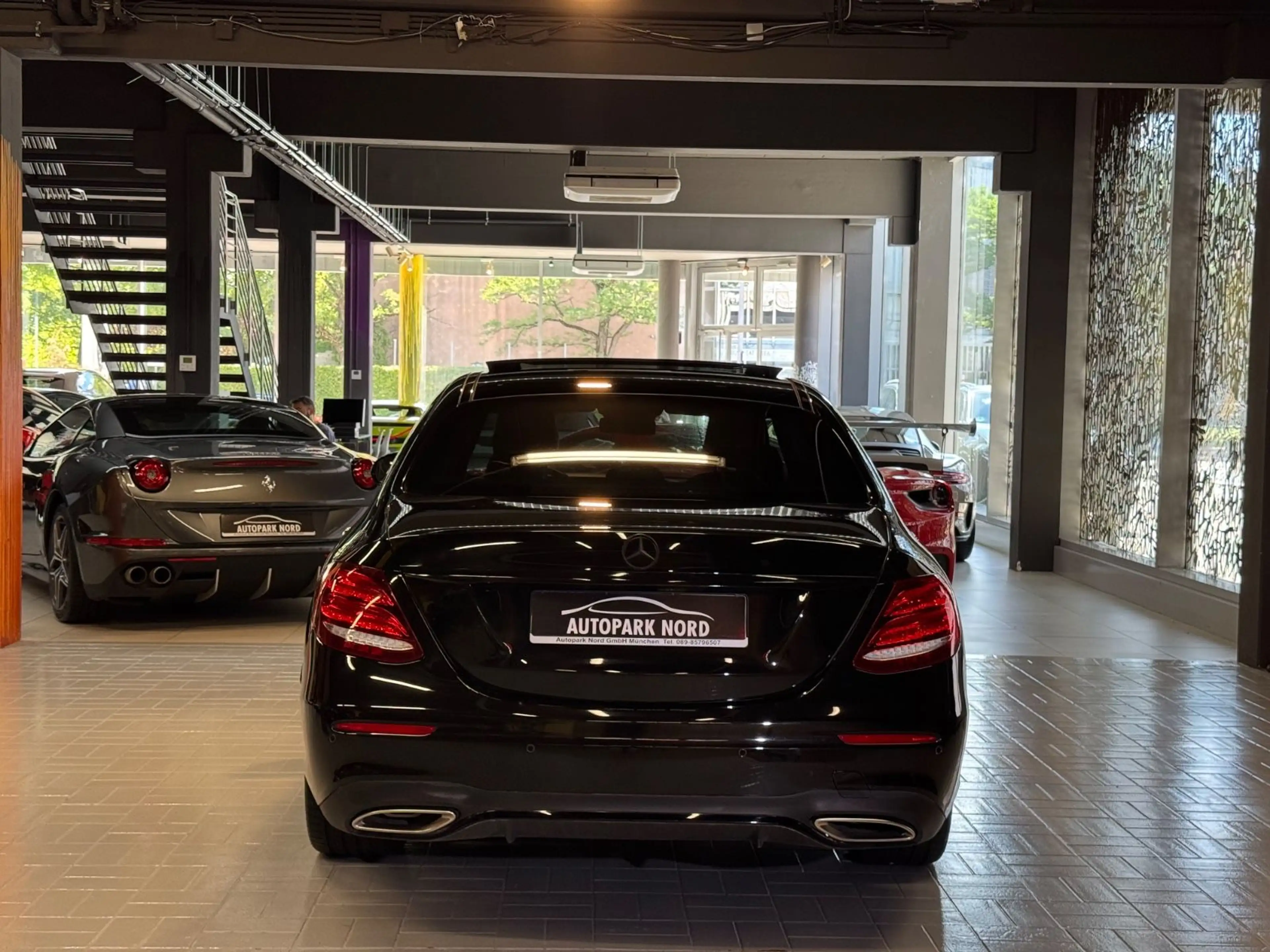 Mercedes-Benz E 400 4M AMG Line LED~WIDESCREEN~PANO~BURMESTER — photo 6