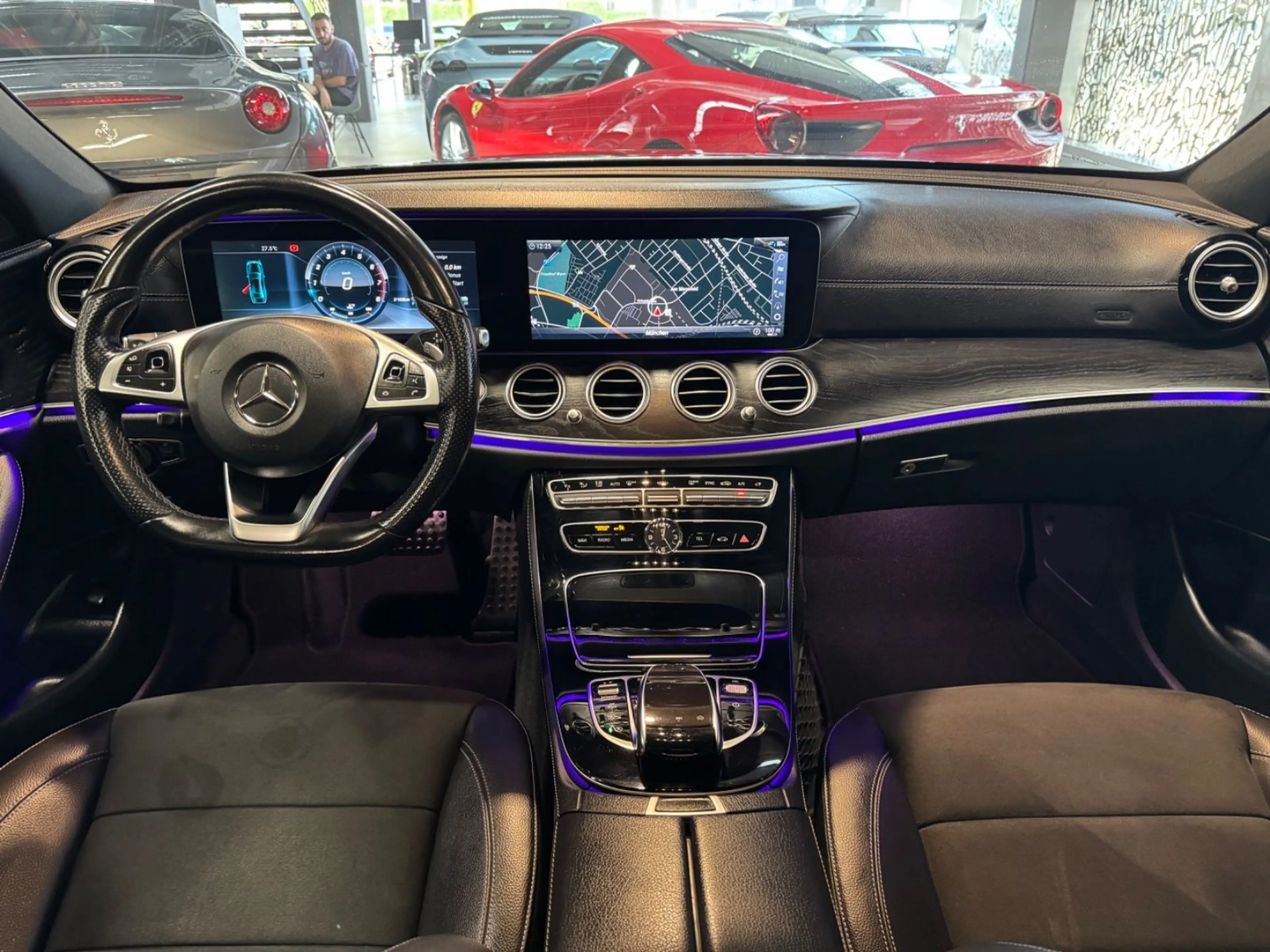 Mercedes-Benz E 400 4M AMG Line LED~WIDESCREEN~PANO~BURMESTER — photo 16