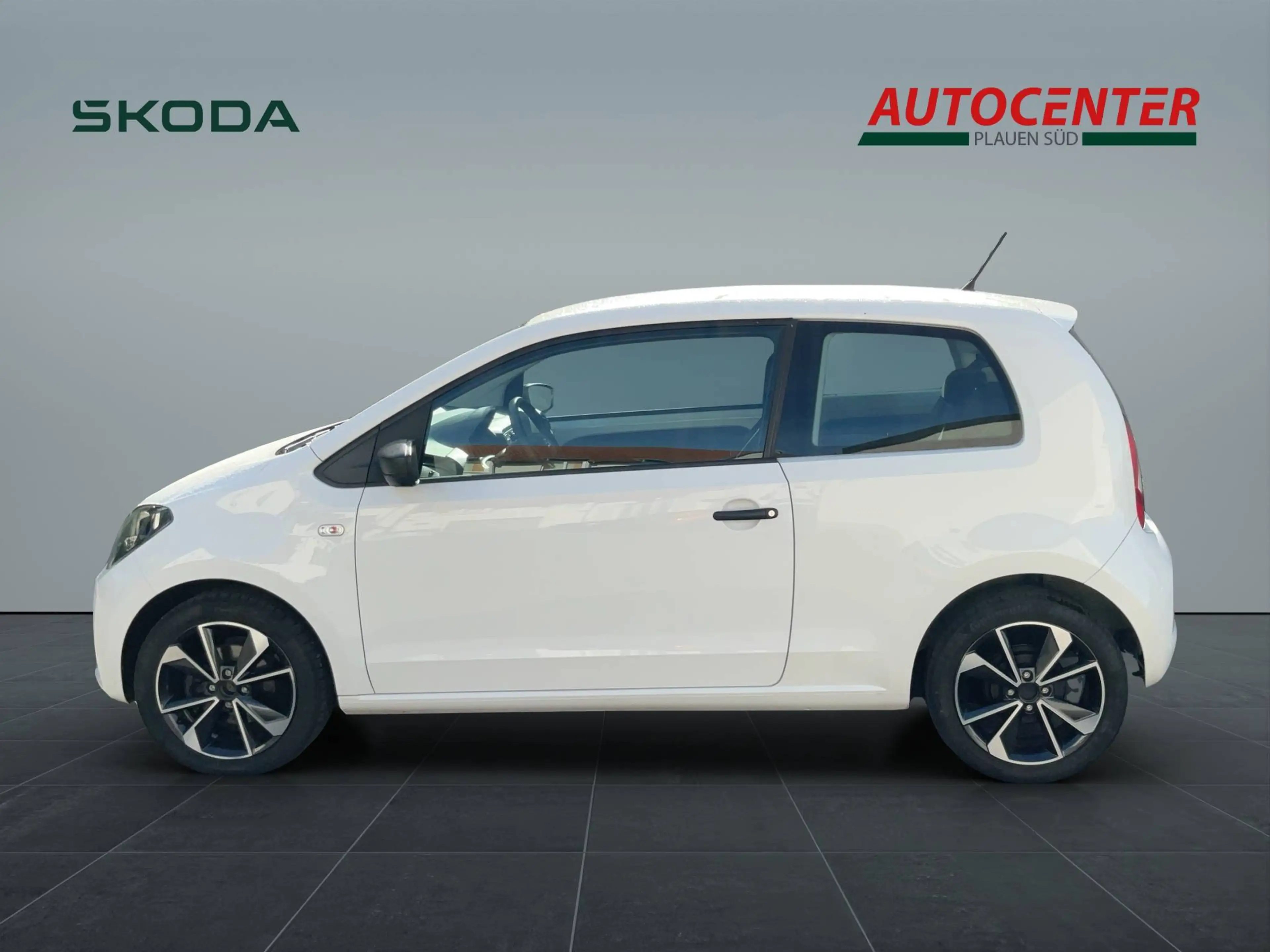 SEAT Mii Reference 1.0MPI 44kW — photo 2