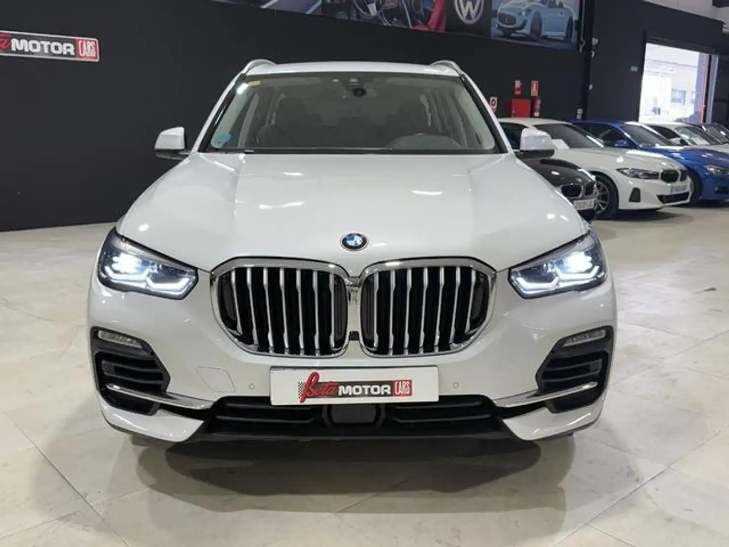 BMW X5 xDrive 40iA Alb - 2