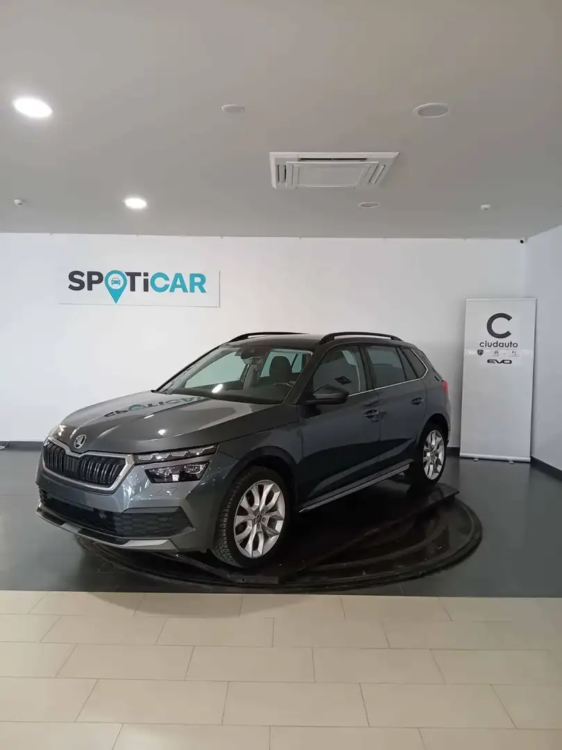 Skoda Kamiq 1.5 TSI Sport Gris - 1