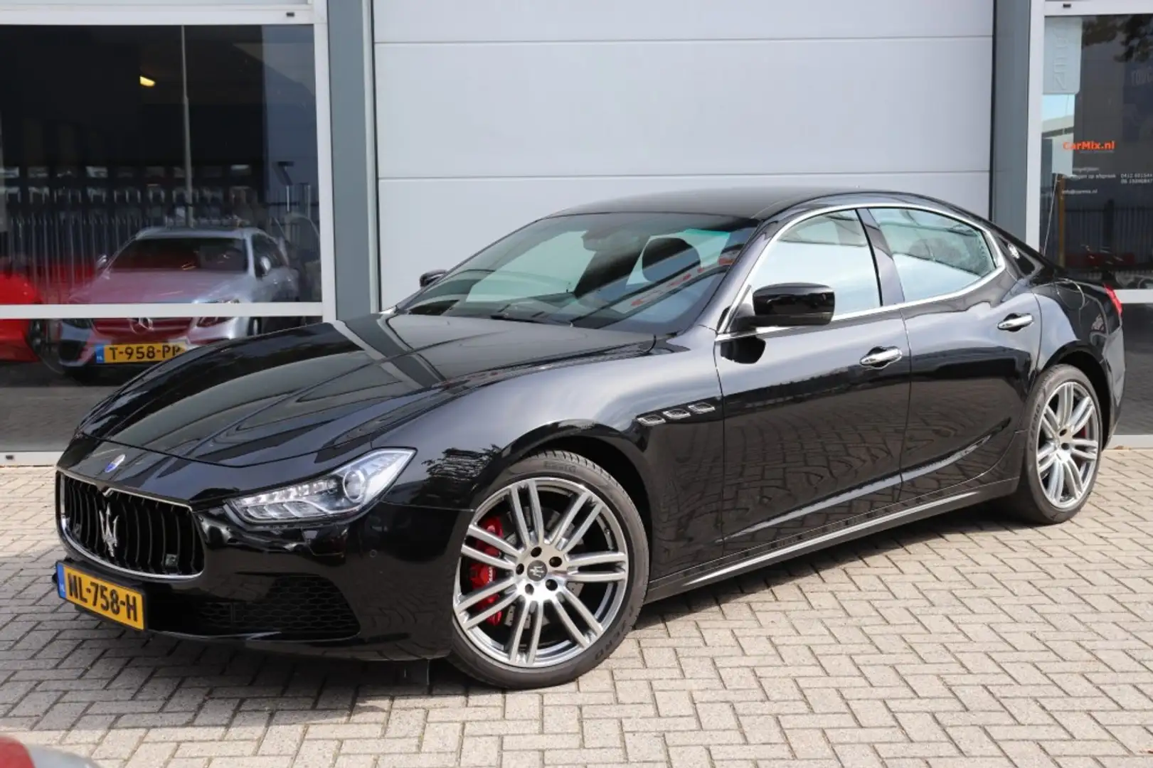 Maserati Ghibli 3.0 S Q4 (411PK) Zwart - 1