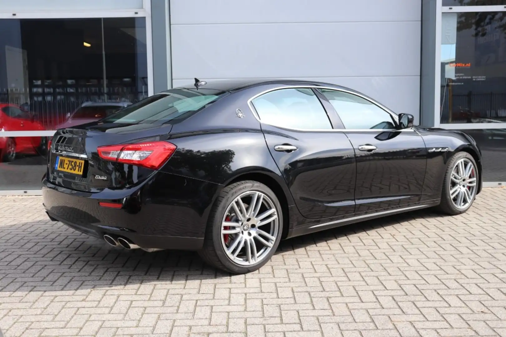 Maserati Ghibli 3.0 S Q4 (411PK) Zwart - 2