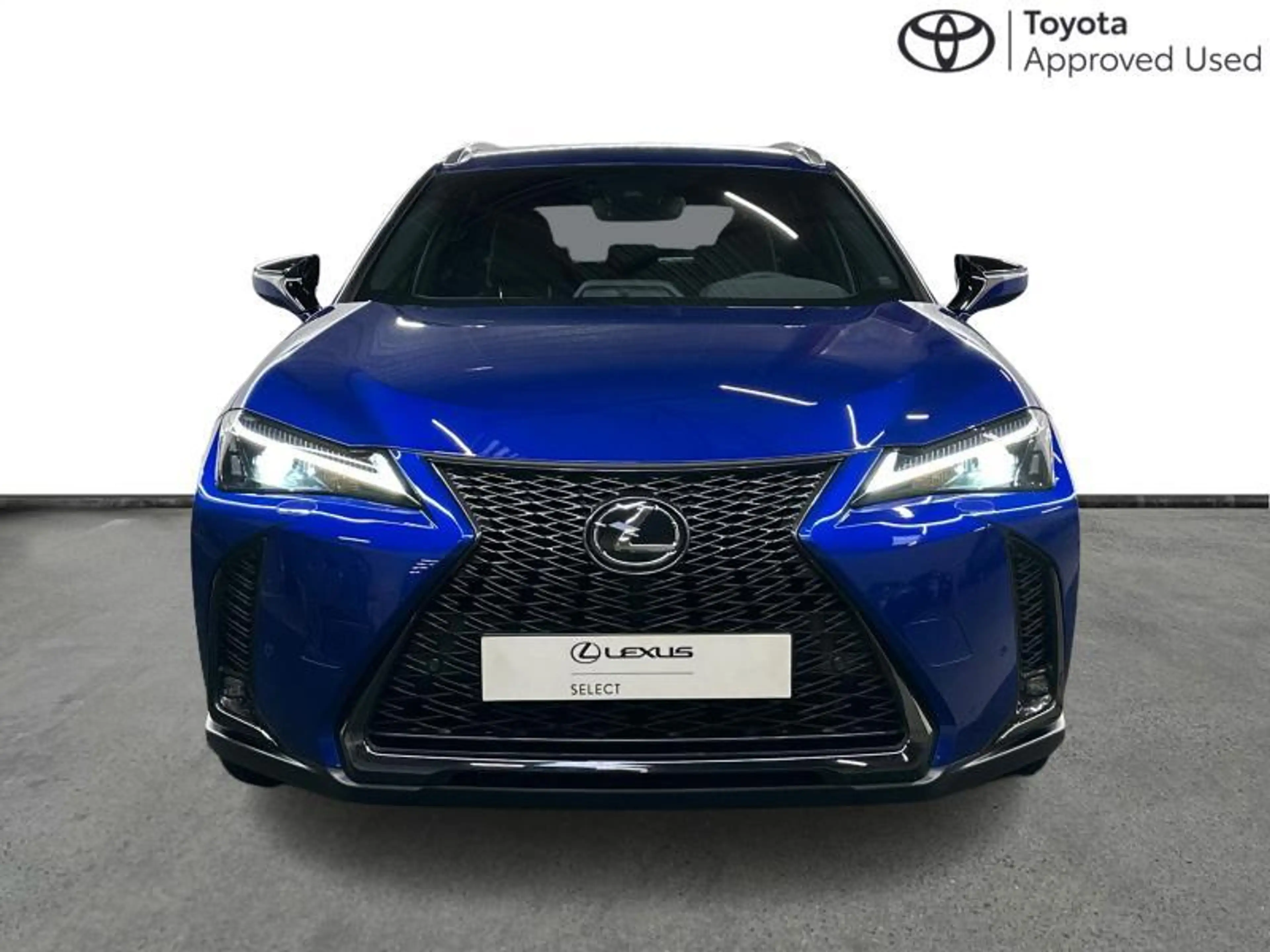 Lexus UX 250h F-Sport Design | carplay | camera | 4Season tyres — photo 7