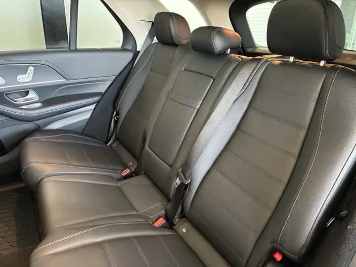Mercedes-Benz GLE 2024, foto 23