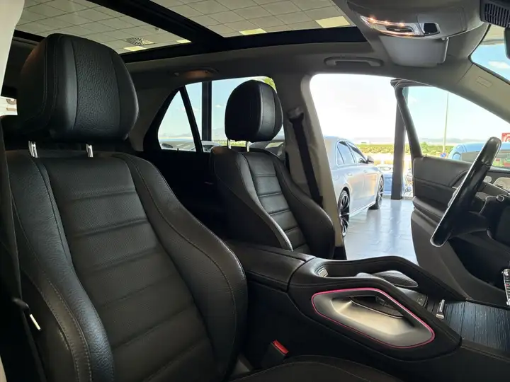 Mercedes-Benz GLE 2024, foto 27
