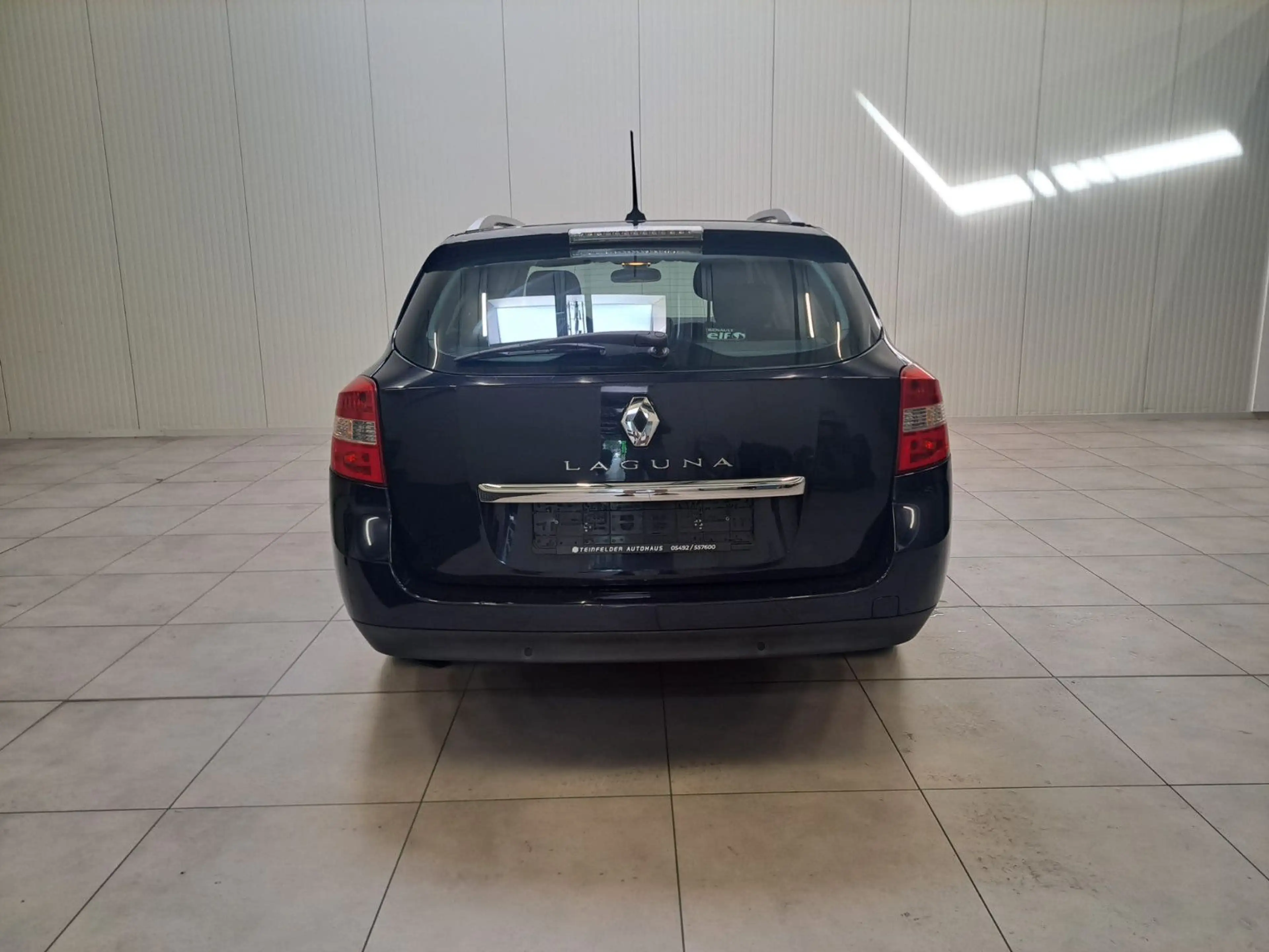 Renault Laguna III 1.2 / NAVI / XENON / KLIMA — photo 6
