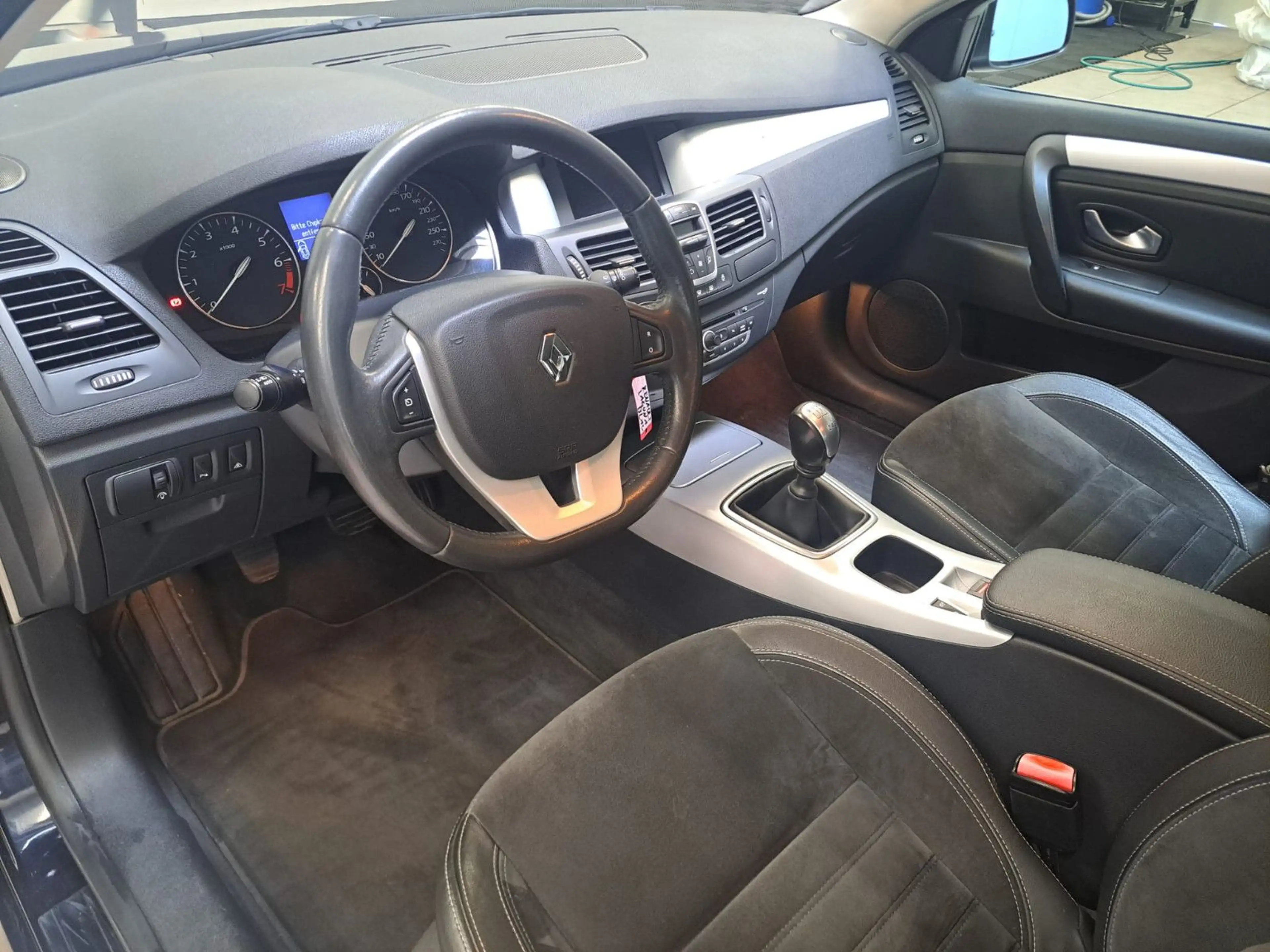 Renault Laguna III 1.2 / NAVI / XENON / KLIMA — photo 9