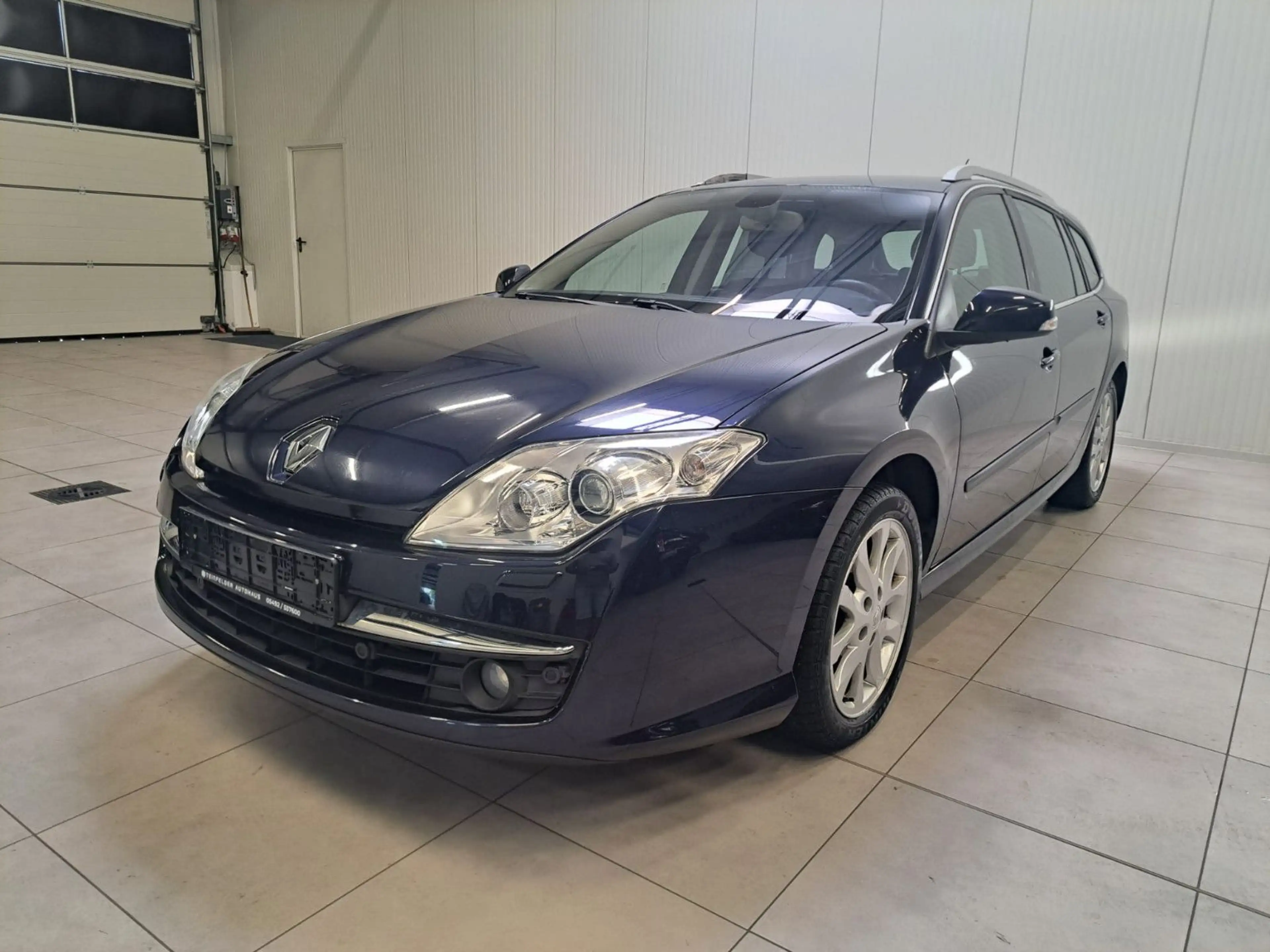Renault Laguna III 1.2 / NAVI / XENON / KLIMA