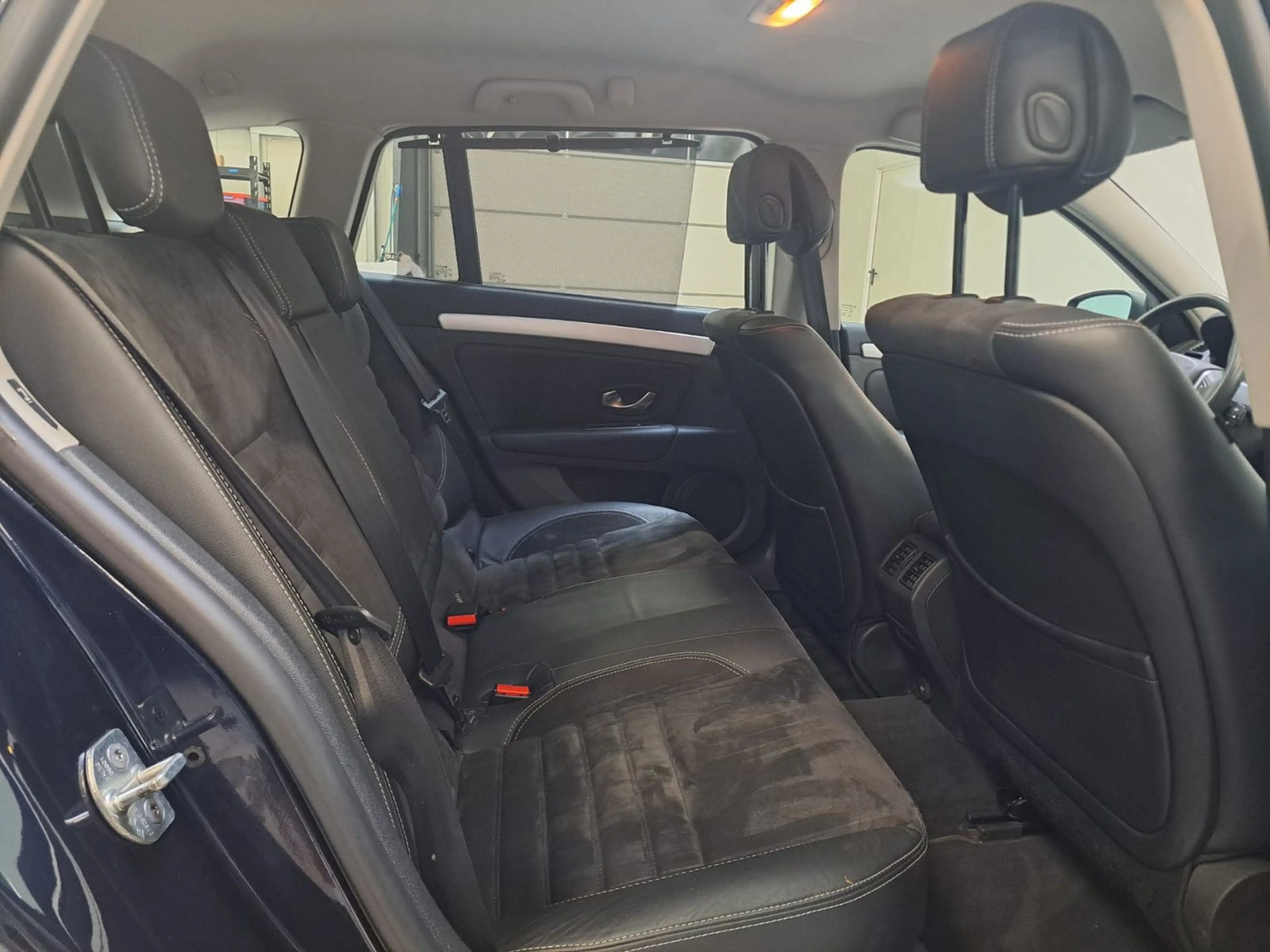 Renault Laguna III 1.2 / NAVI / XENON / KLIMA — photo 12