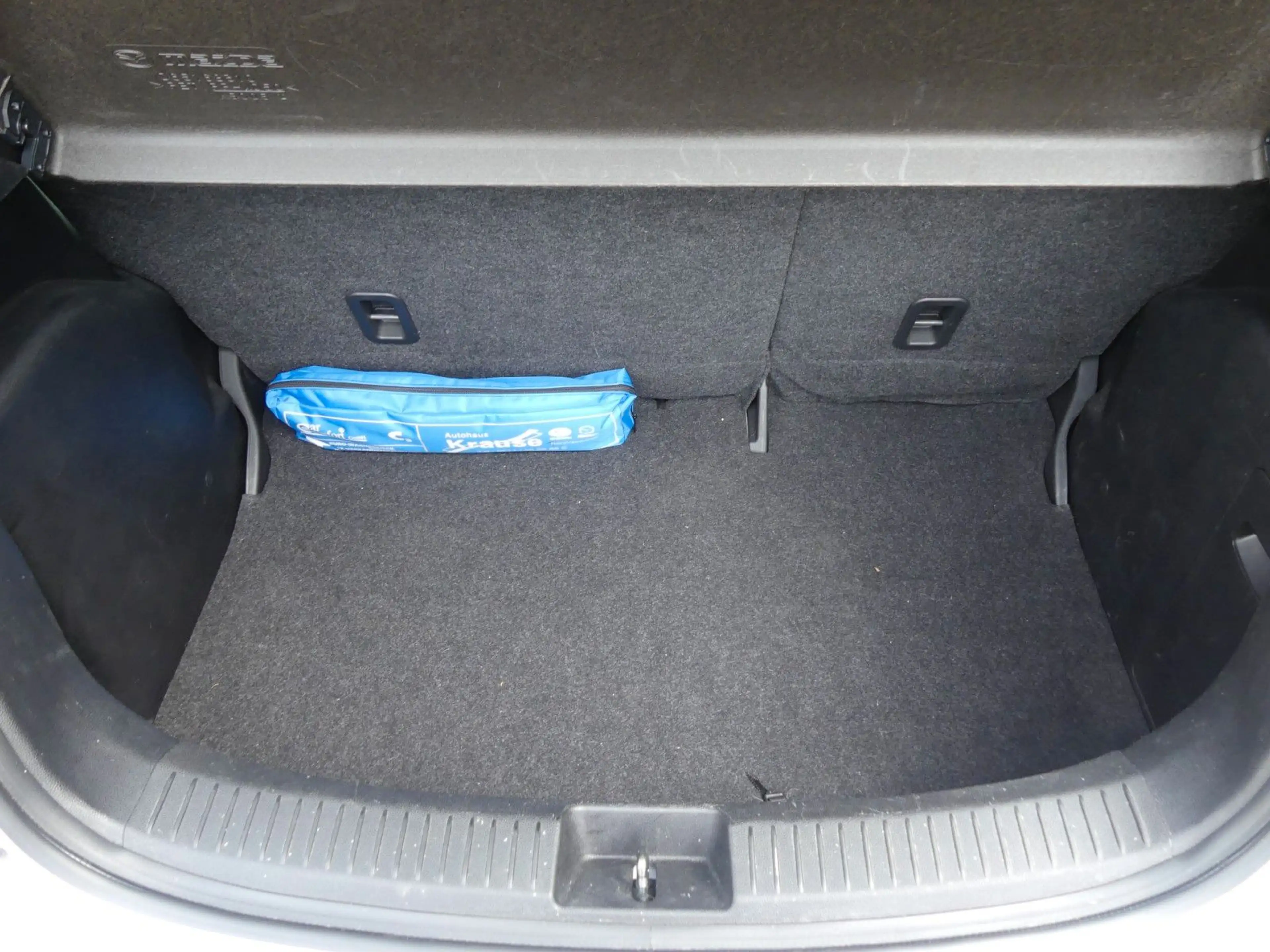 Mazda 2 Lim. 1.3 Iro — photo 13