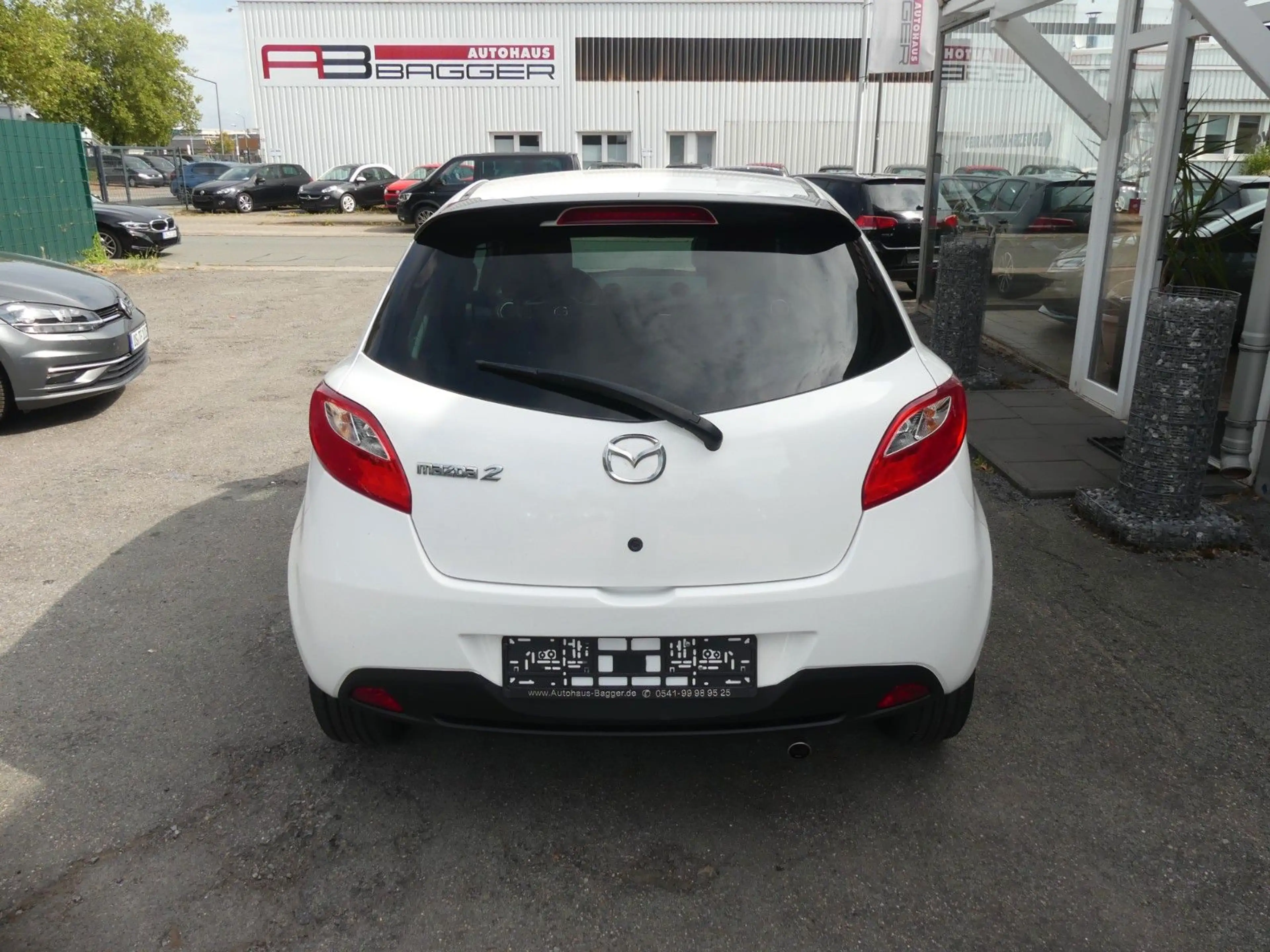 Mazda 2 Lim. 1.3 Iro — photo 6