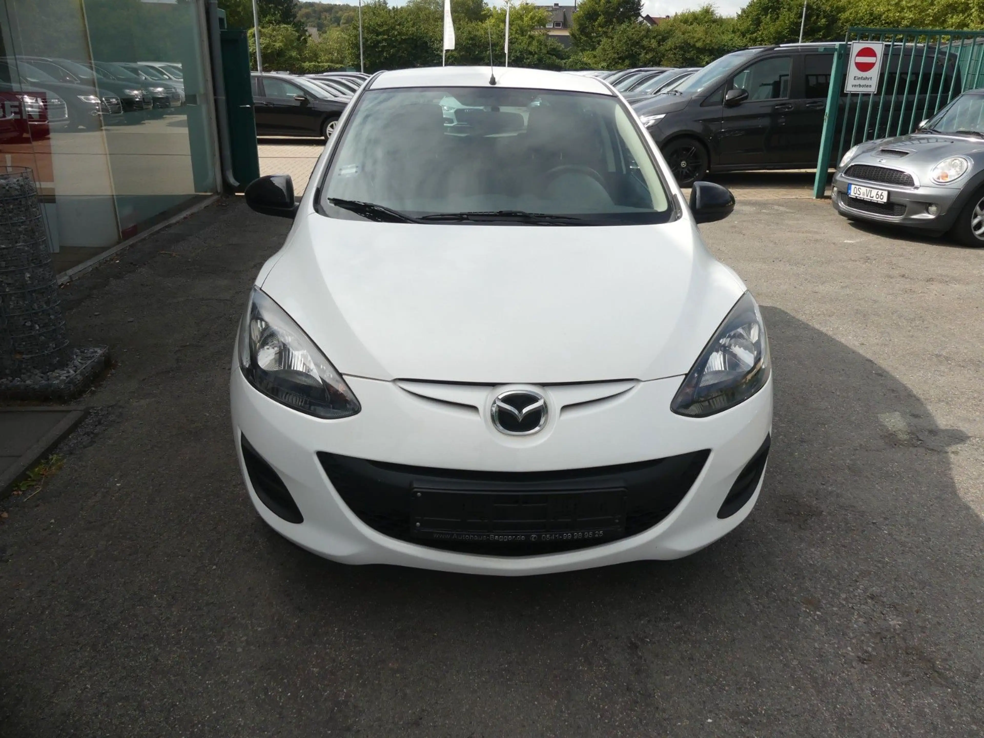 Mazda 2 Lim. 1.3 Iro — photo 3