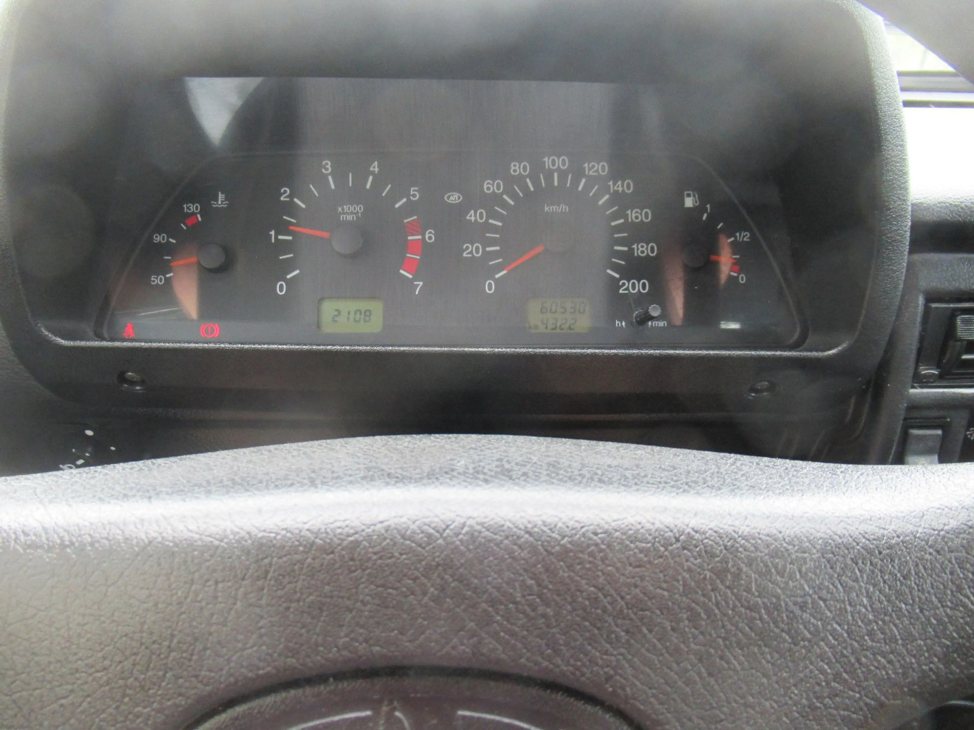Lada Niva 4x4 AHK RADIO SHZG v. VERTRAGSHÄNDLER — photo 8