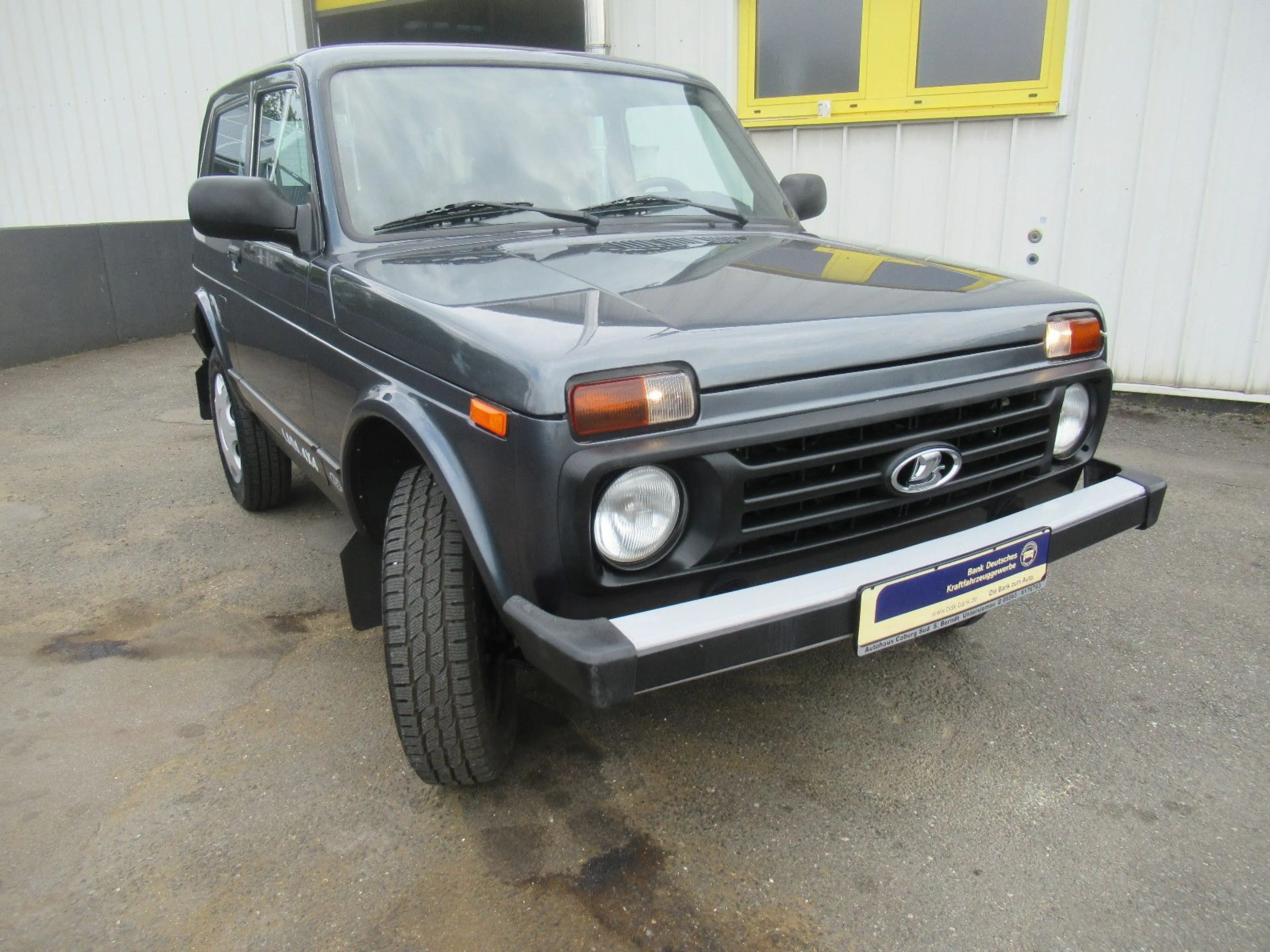 Lada Niva 4x4 AHK RADIO SHZG v. VERTRAGSHÄNDLER — photo 3