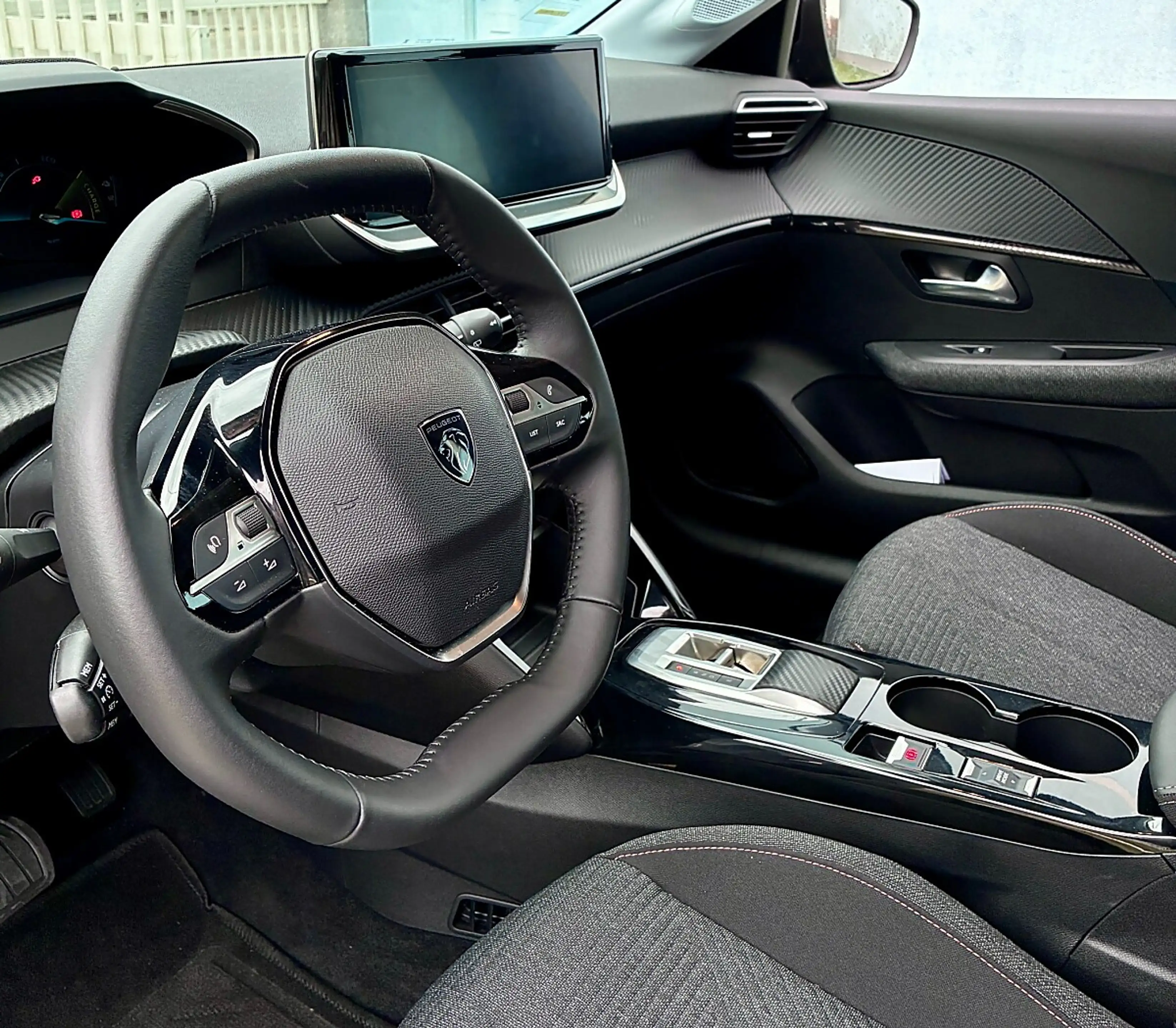 Peugeot e-208 136PS 50kWh Style - Topzustand - Leasingbonus 1... — photo 9