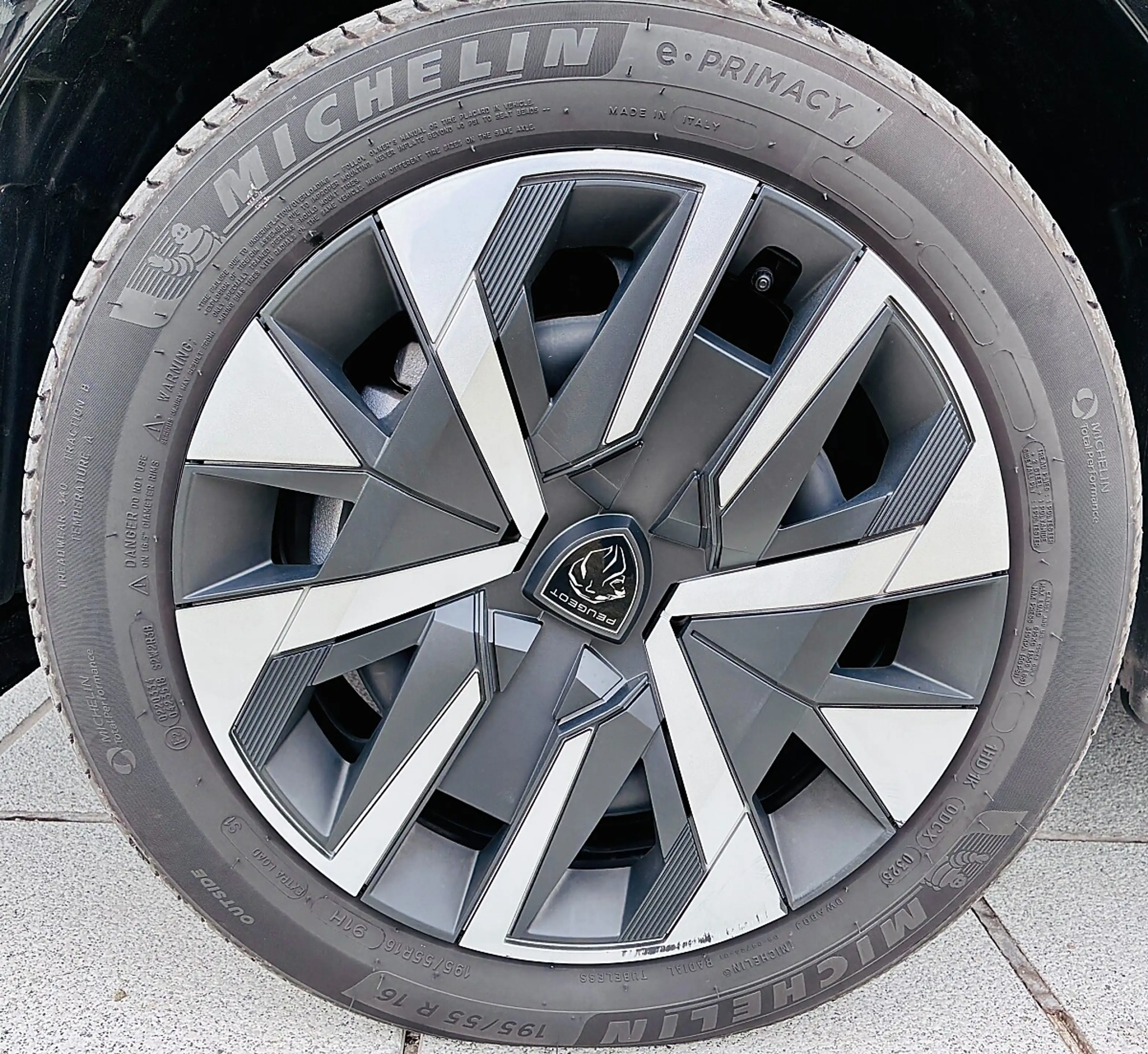 Peugeot e-208 136PS 50kWh Style - Topzustand - Leasingbonus 1... — photo 7