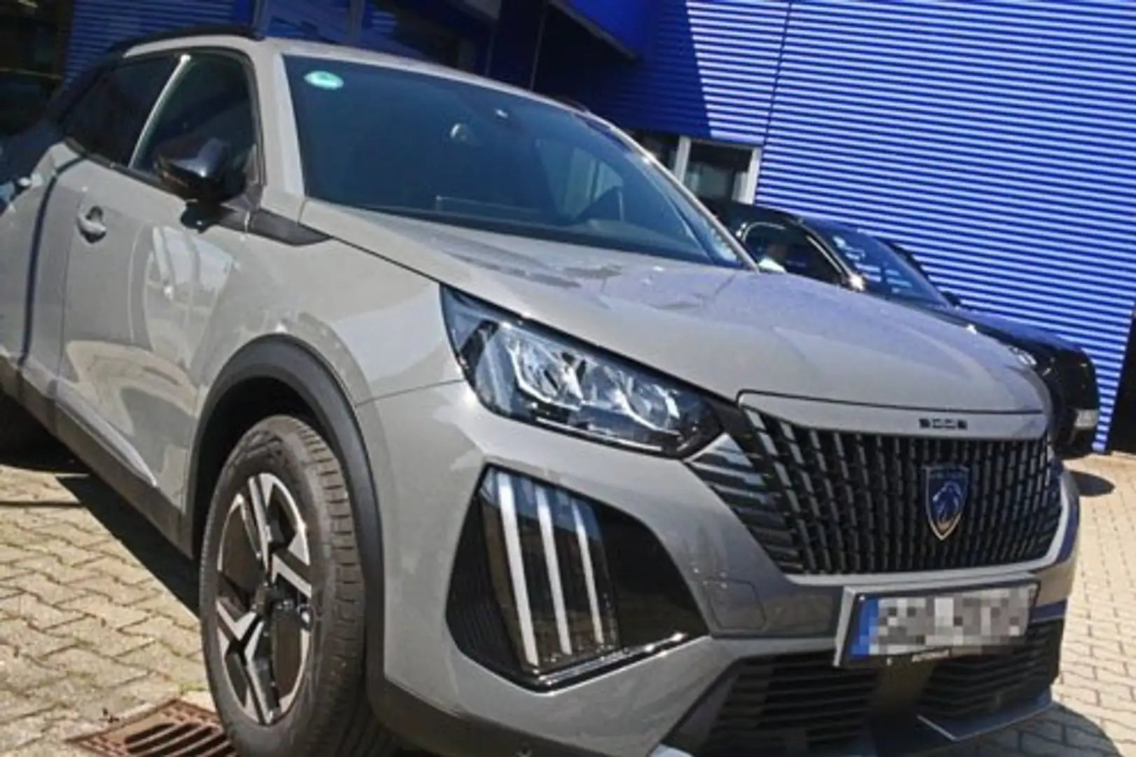 Peugeot 2008 PureTech 130 EAT8 Allure Gris - 2