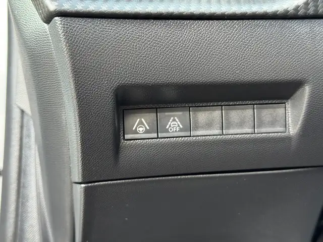 Peugeot 208 view 14
