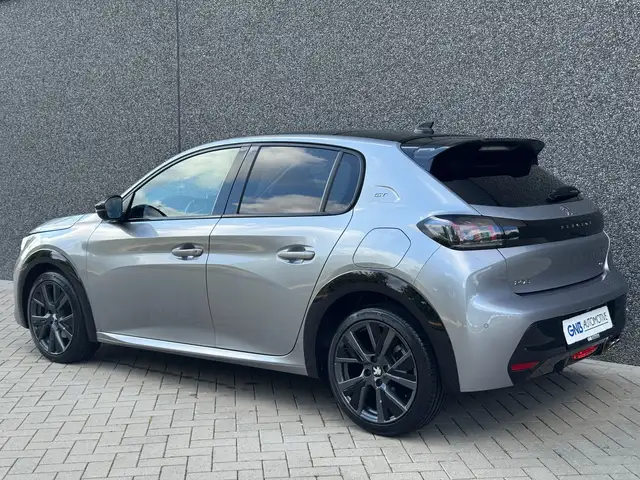 Peugeot 208 view 5