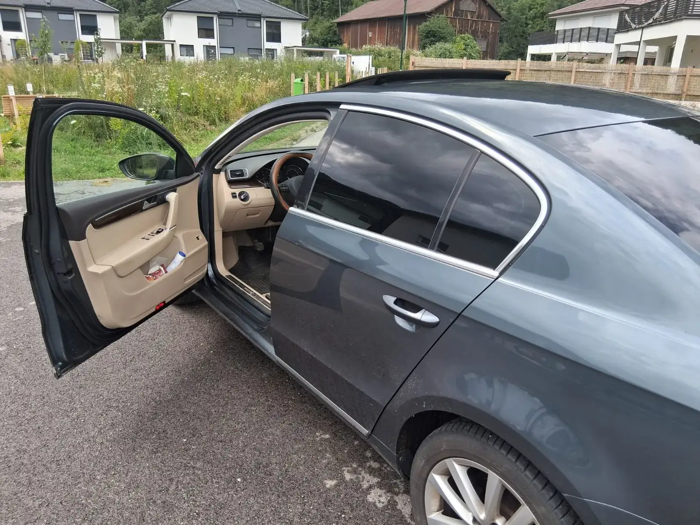 Volkswagen Passat Comfort Grau - 2