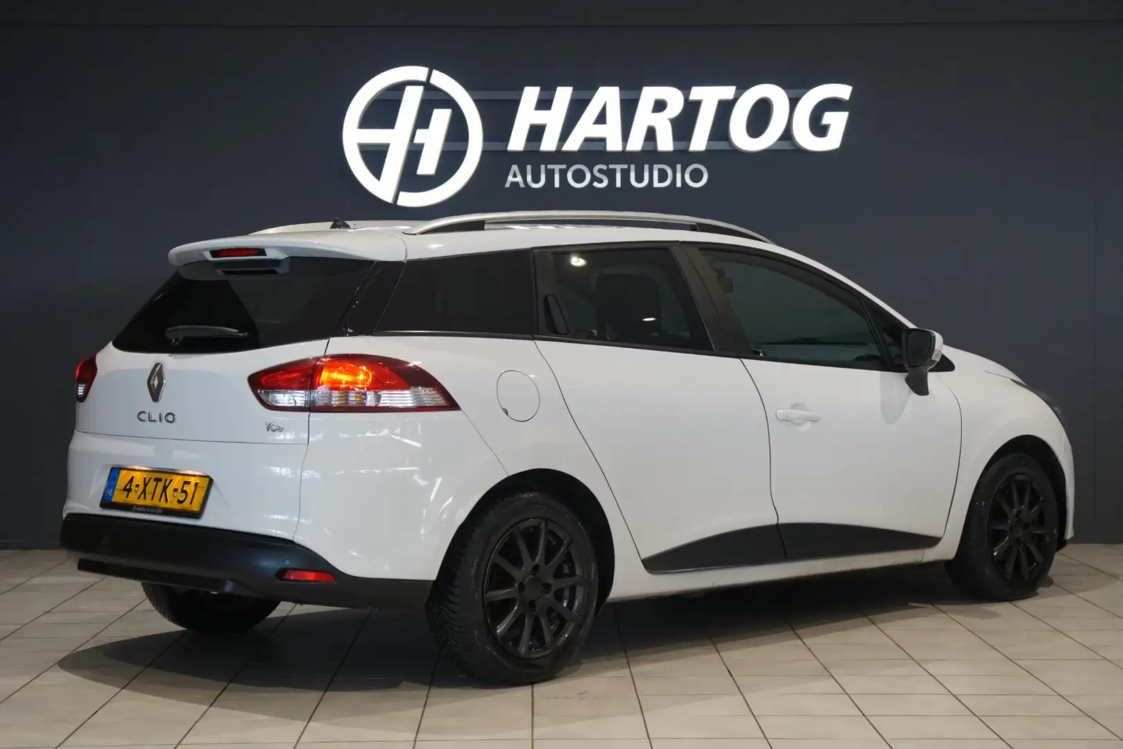 Renault Clio Estate 0.9 TCe Expression + LMV / PARKEERSENSOREN Weiß - 2