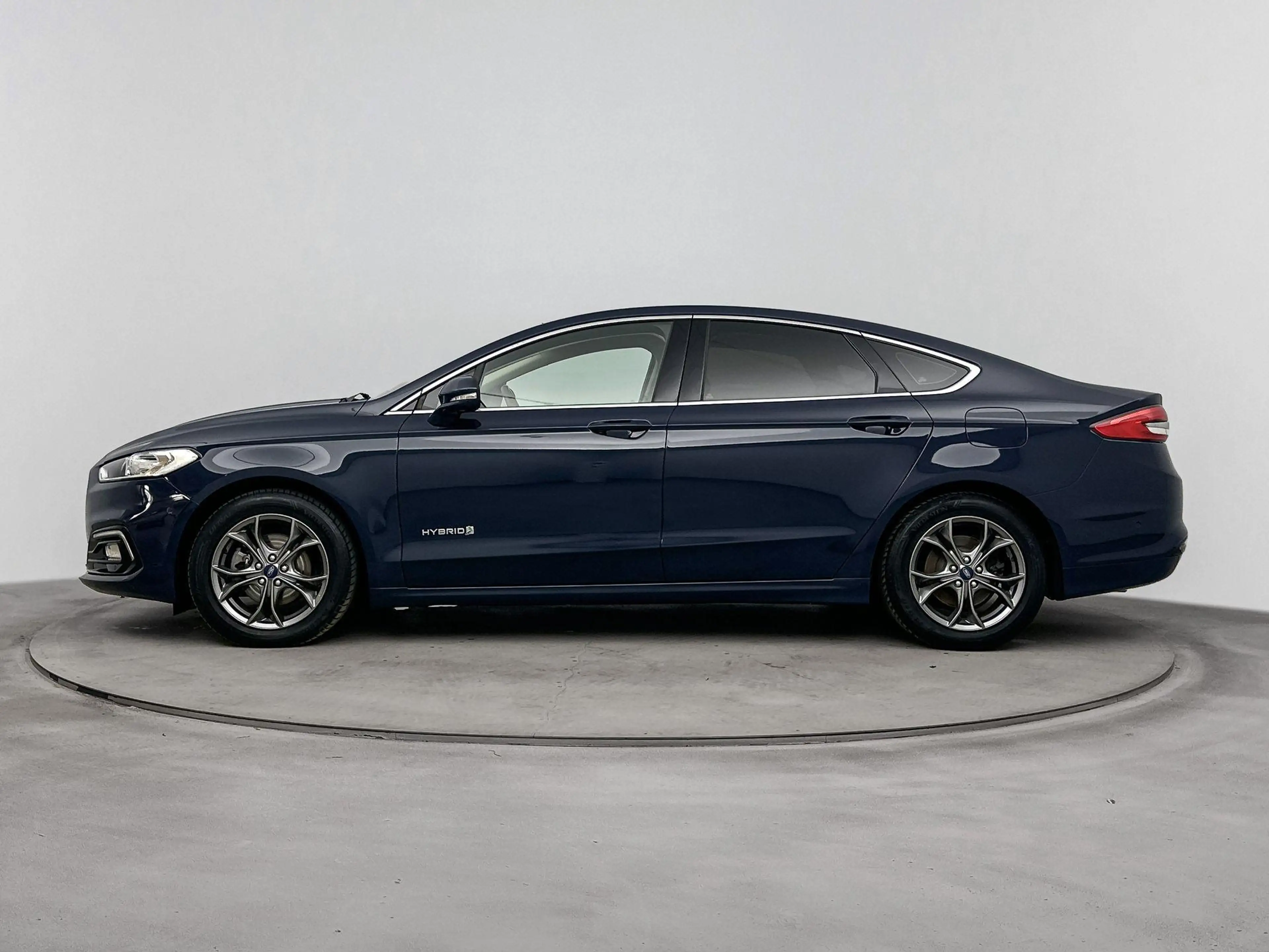 Ford Mondeo 2.0 IVCT HEV Titanium | Achteruitrijcamera | Cruis — photo 2