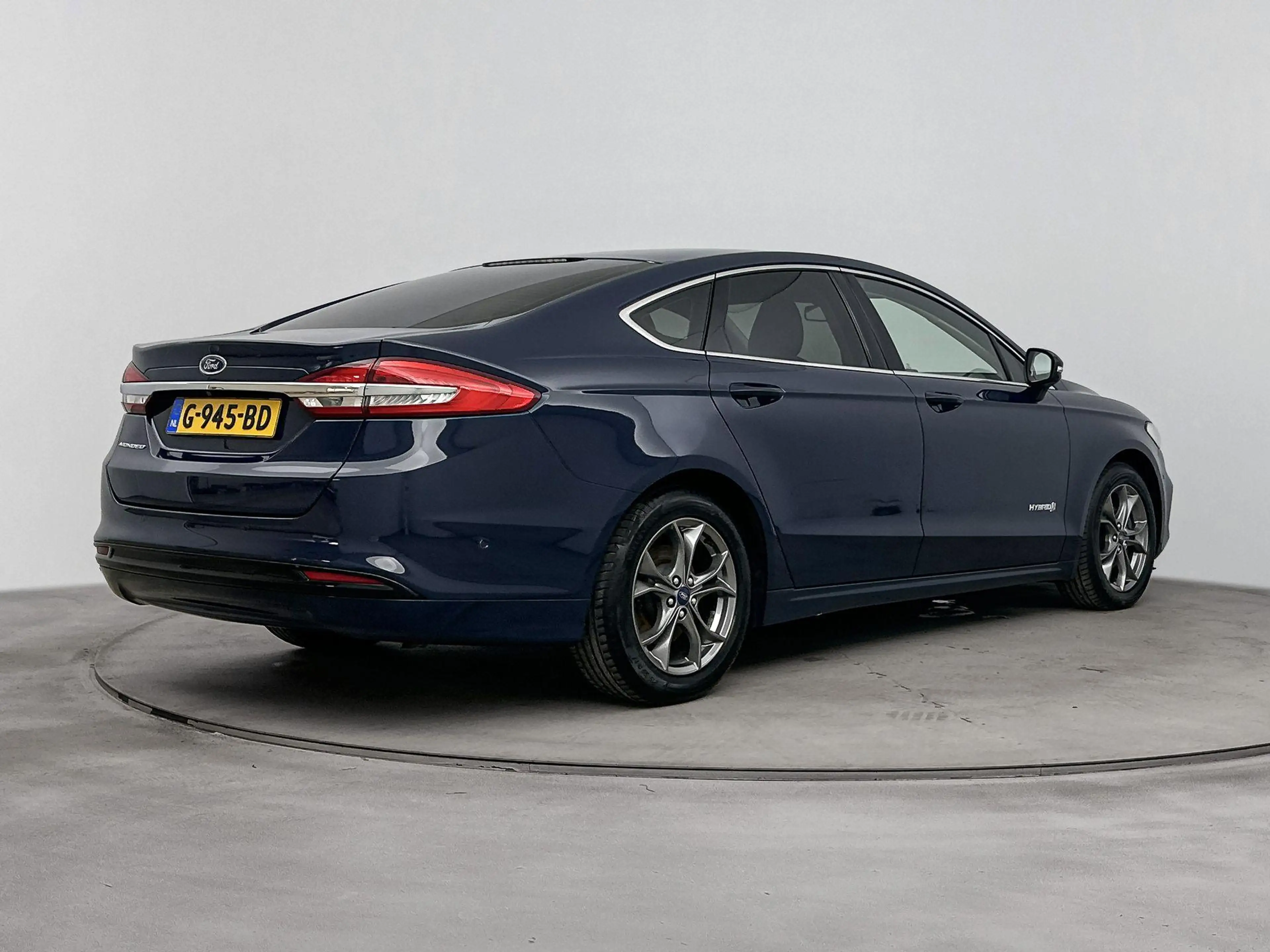 Ford Mondeo 2.0 IVCT HEV Titanium | Achteruitrijcamera | Cruis — photo 4